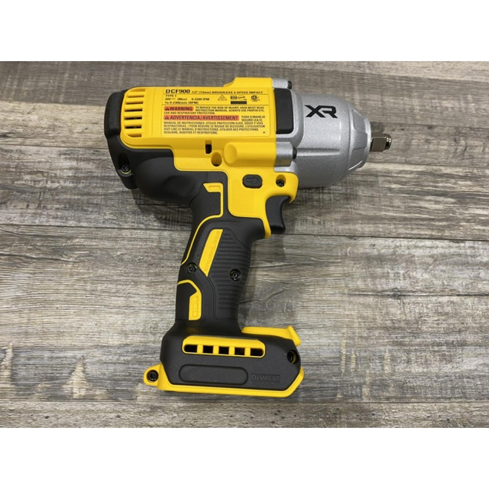 AS-IS DEWALT 20V MAX Lithium-Ion Cordless 1/2 in. Impact Wrench Kit