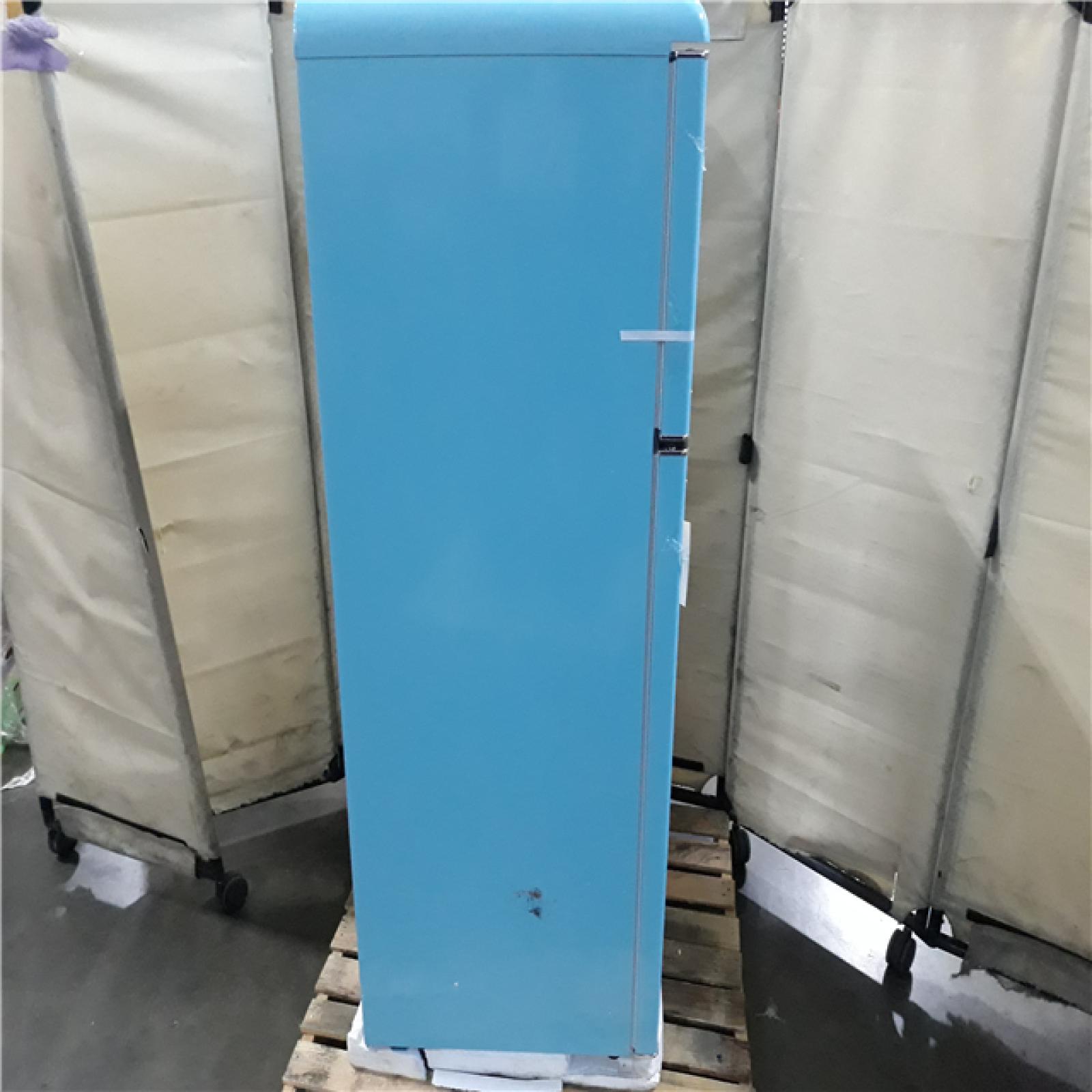 California Like-New Galanz Top Freezer Refrigerator