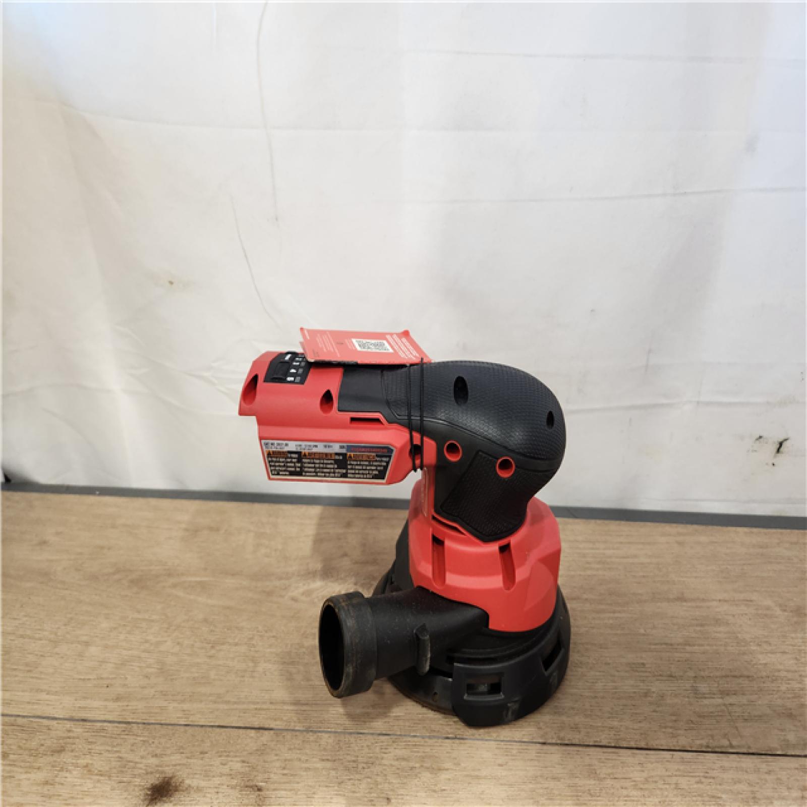 AS-IS- Milwaukee 18V Lithium-Ion Brushless Cordless FUEL 5 in. Random Orbit Sander (Tool-Only)