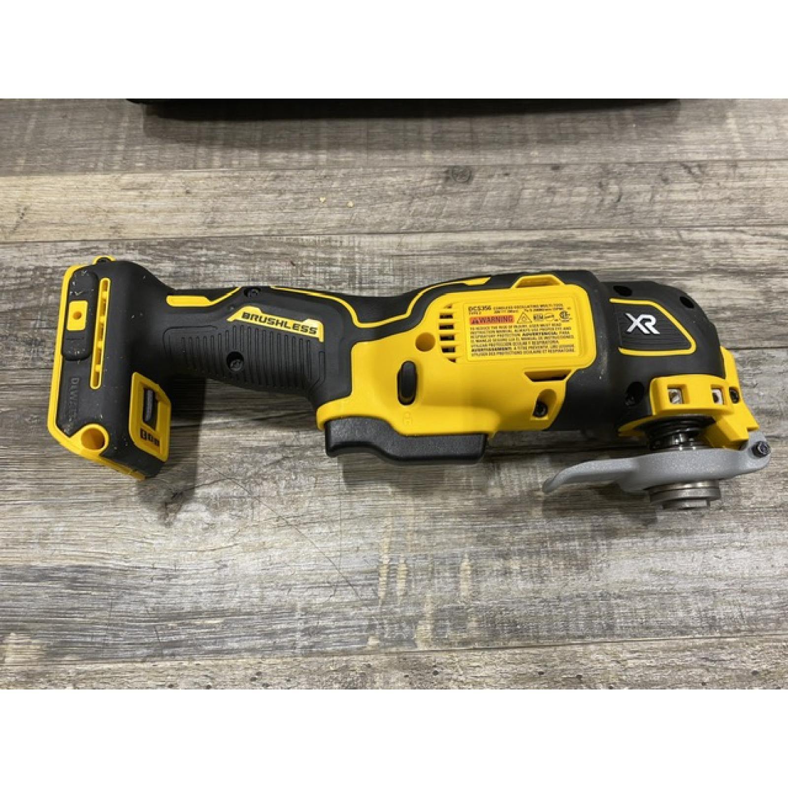 AS-IS DEWALT 20V MAX XR Cordless Brushless 3-Speed Oscillating Multi Tool Kit