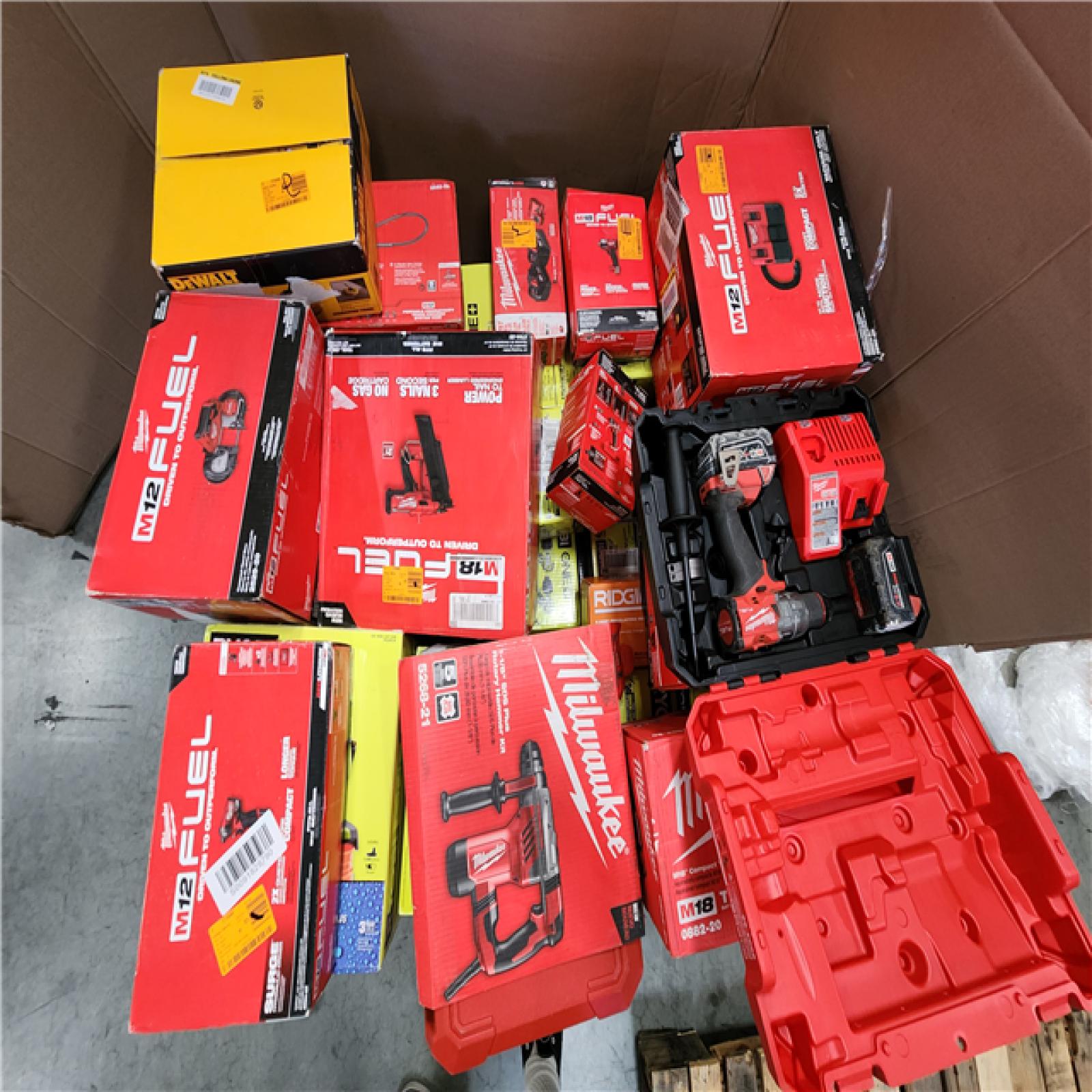 PHOENIX AS-IS TOOL PALLET