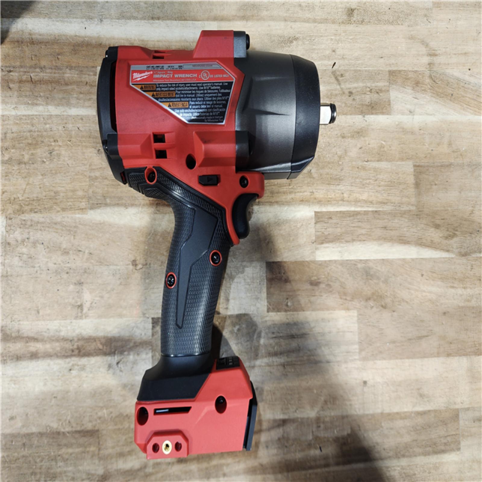 HOUSTON LOCATION - AS-IS Milwaukee FUEL 18V Lithium-Ion Brushless Cordless 1/2 in. Impact Wrench w/Friction Ring Kit