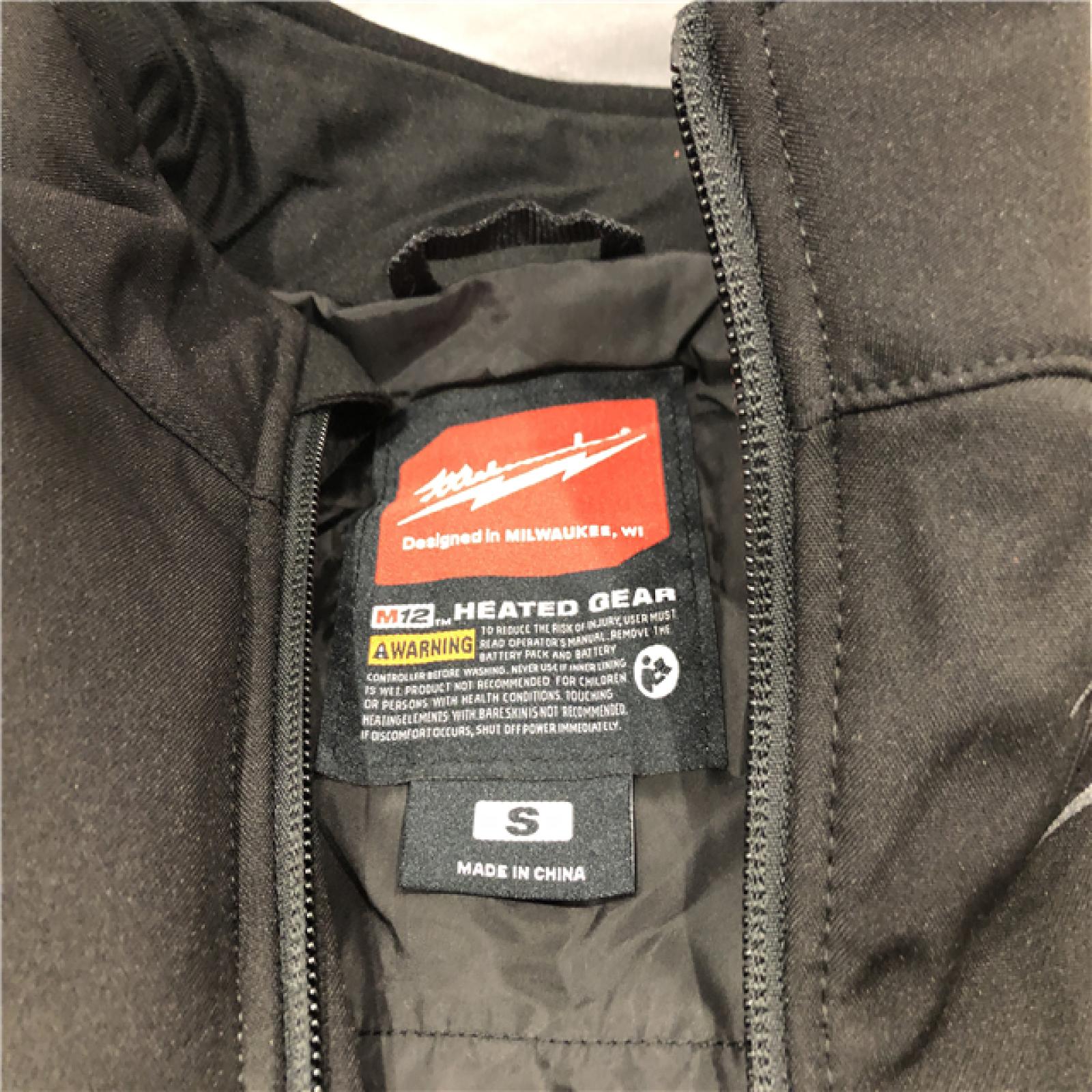 AS-IS Milwaukee Black Small Heated Axis Vest Kit