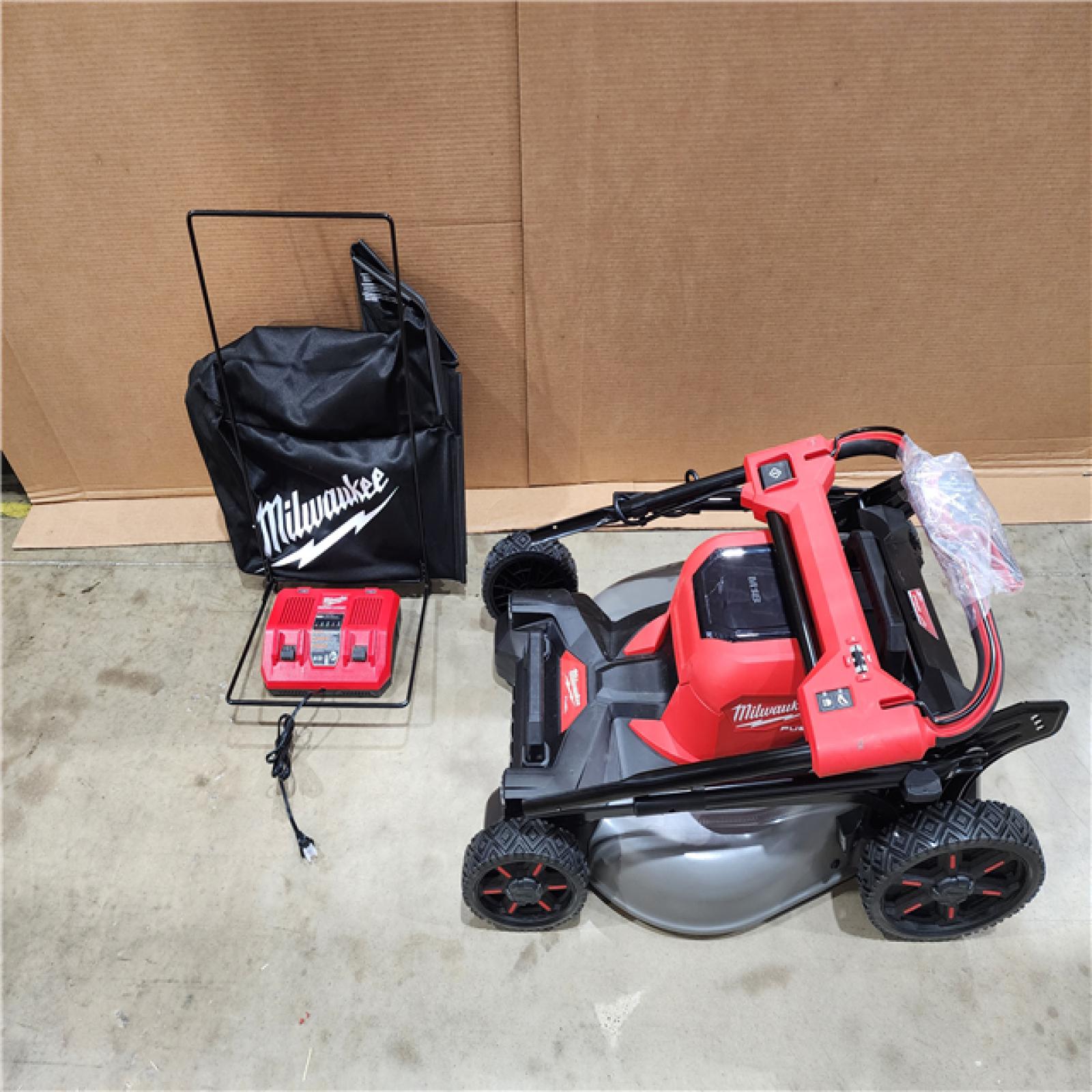 M18 FUEL Brushless Cordless 21 in. Walk Behind Dual Battery Self-Propelled Mower W/ Rapid Charger
