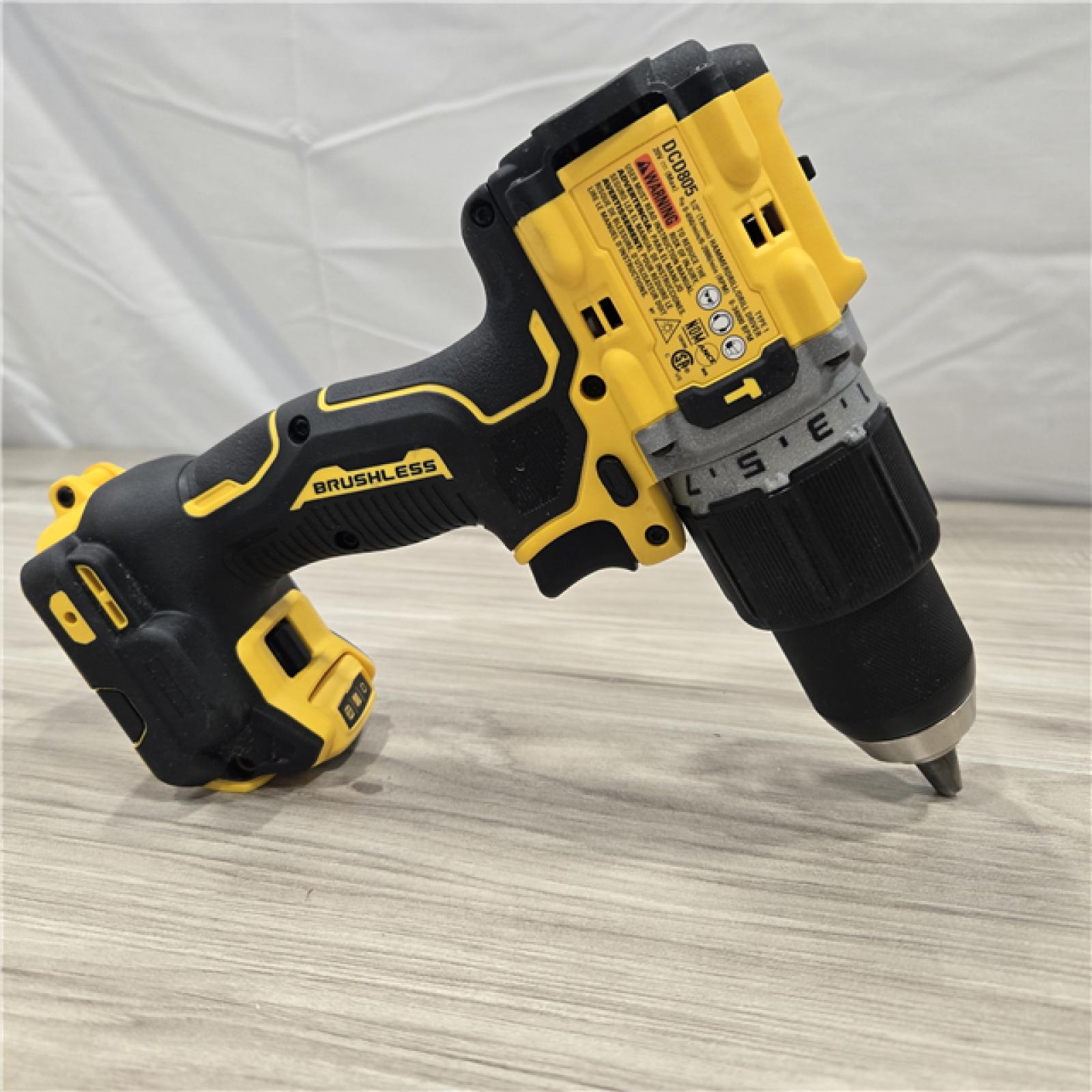LIKE NEW! - DEWALT 20V Hammer Drill (Tool-Only)
