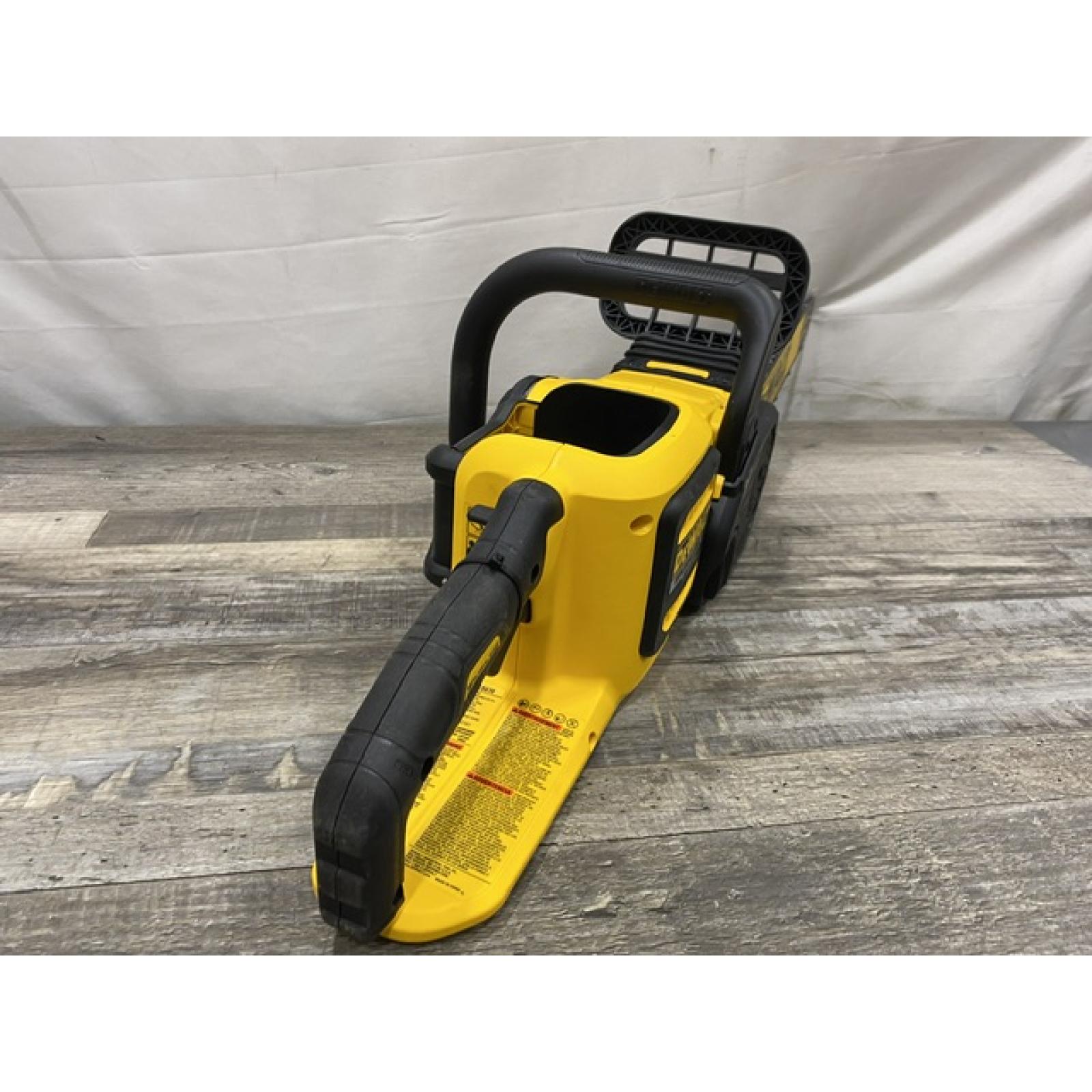 AS-IS DEWALT FLEXVOLT 60V MAX 16in. Brushless Cordless Battery Powered Chainsaw Kit