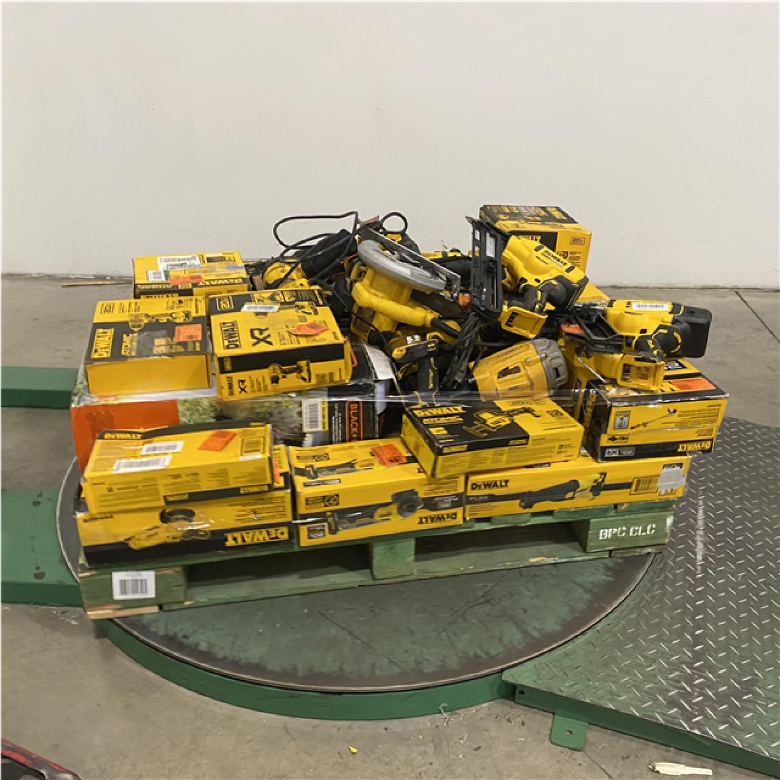Dallas Location - As-Is Tool Pallet