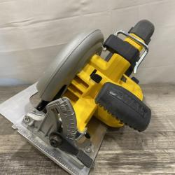 AS-IS DEWALT 20-Volt MAX 7-1/4 in. Cordless Circular Saw (Tool Only)