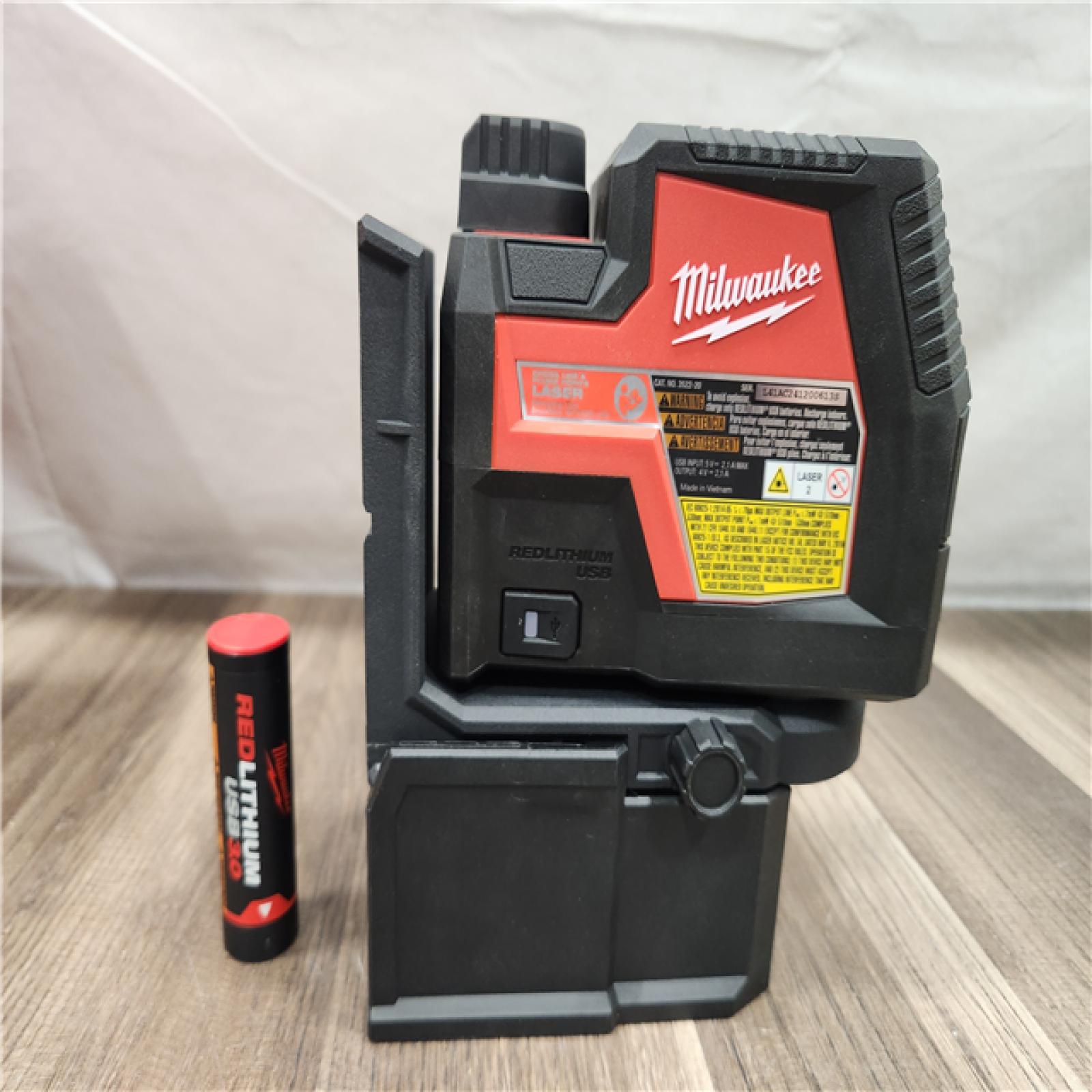 AS-IS- Milwaukee -Green Beam Laser Cross Line Plumb Point Rechargeable USB (TOOL ONLY)