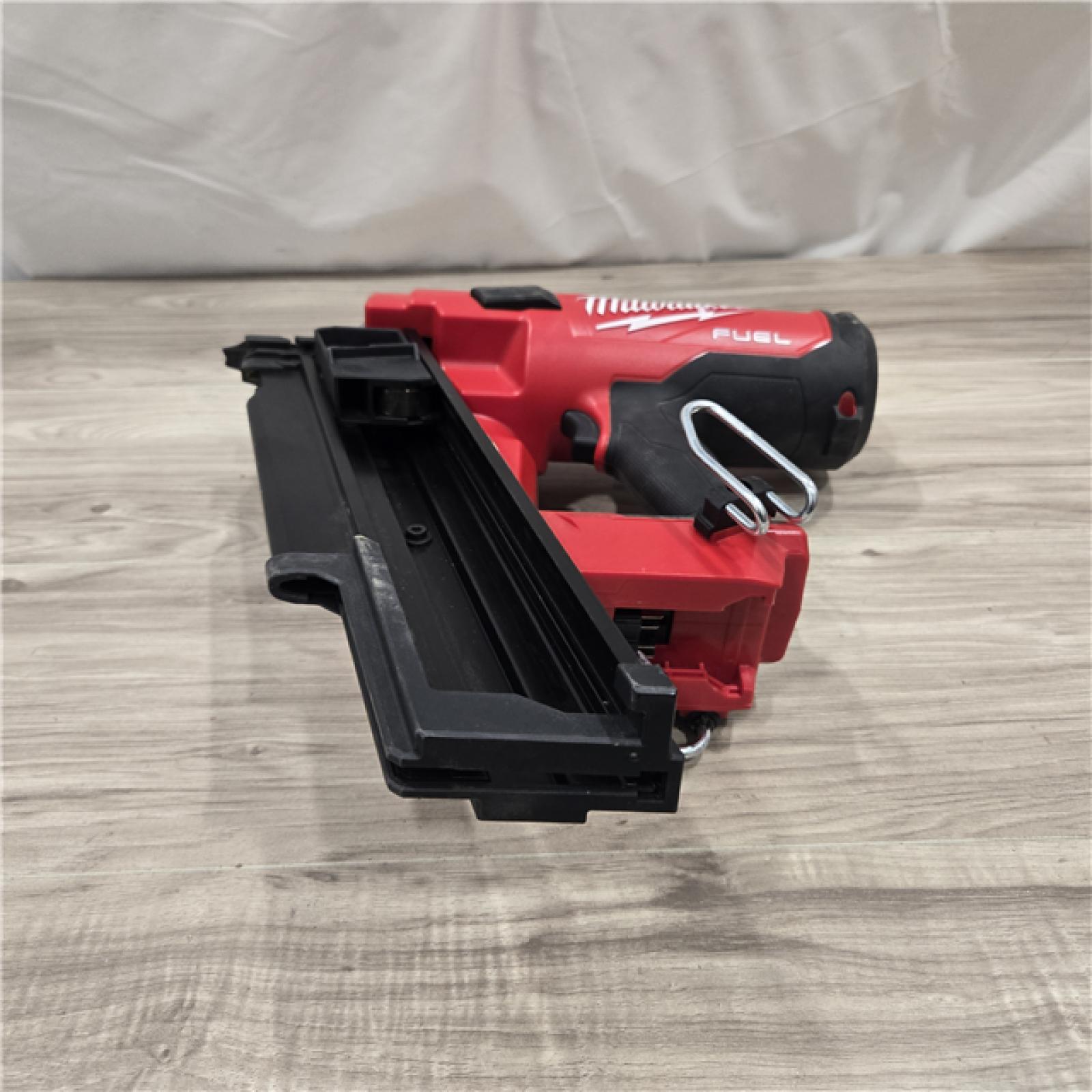 AS-IS Milwaukee 2744-20 M18 FUEL 3-1/2 in. 18V 21-Degree Cordless Framing Nailer (Tool-Only)