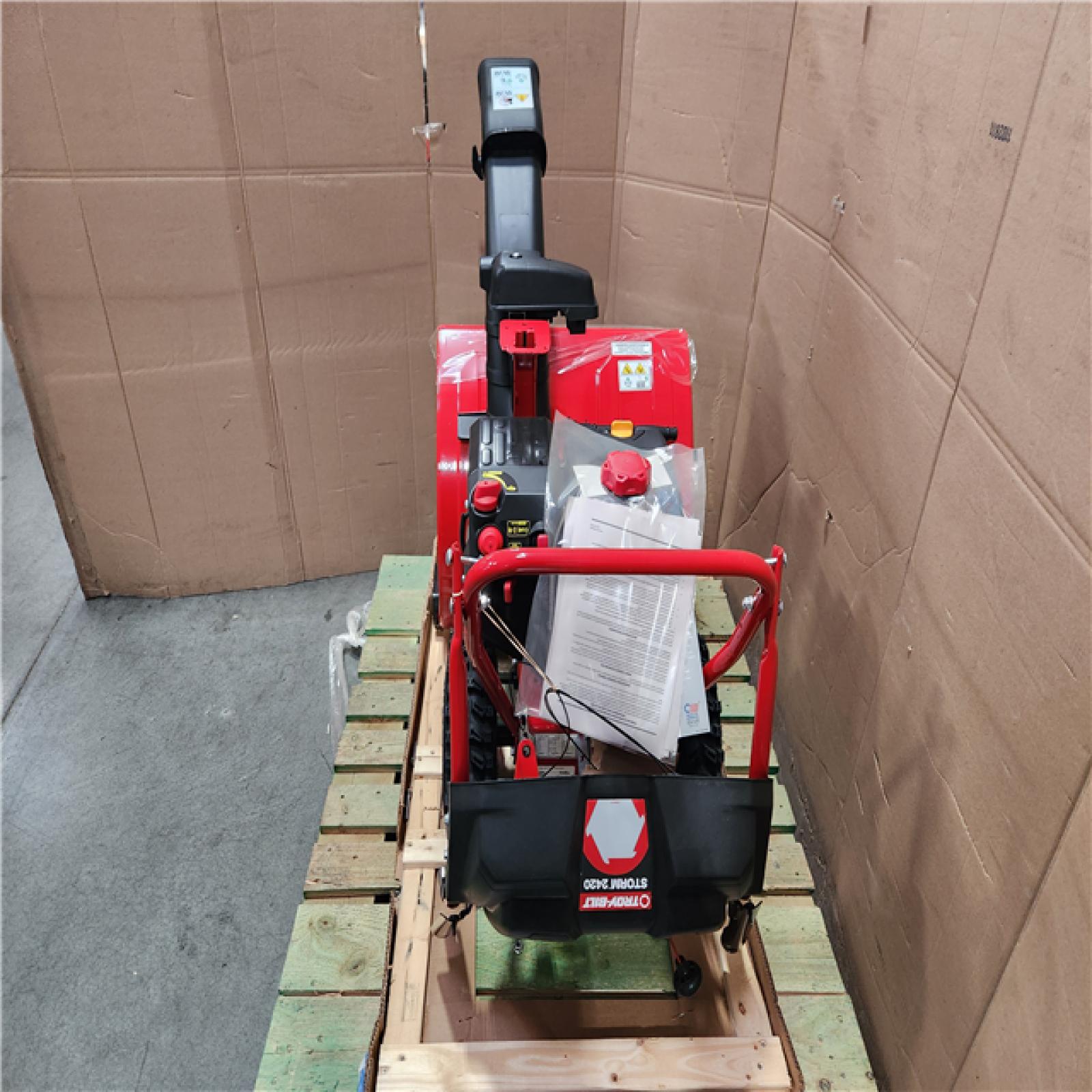 California NEW Troy-Bilt Snow Blower