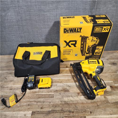 HOUSTON LOCATION - AS-IS DEWALT 20V MAX XR 16-Gauge Electric Cordless Angled Finishing Nailer Kit