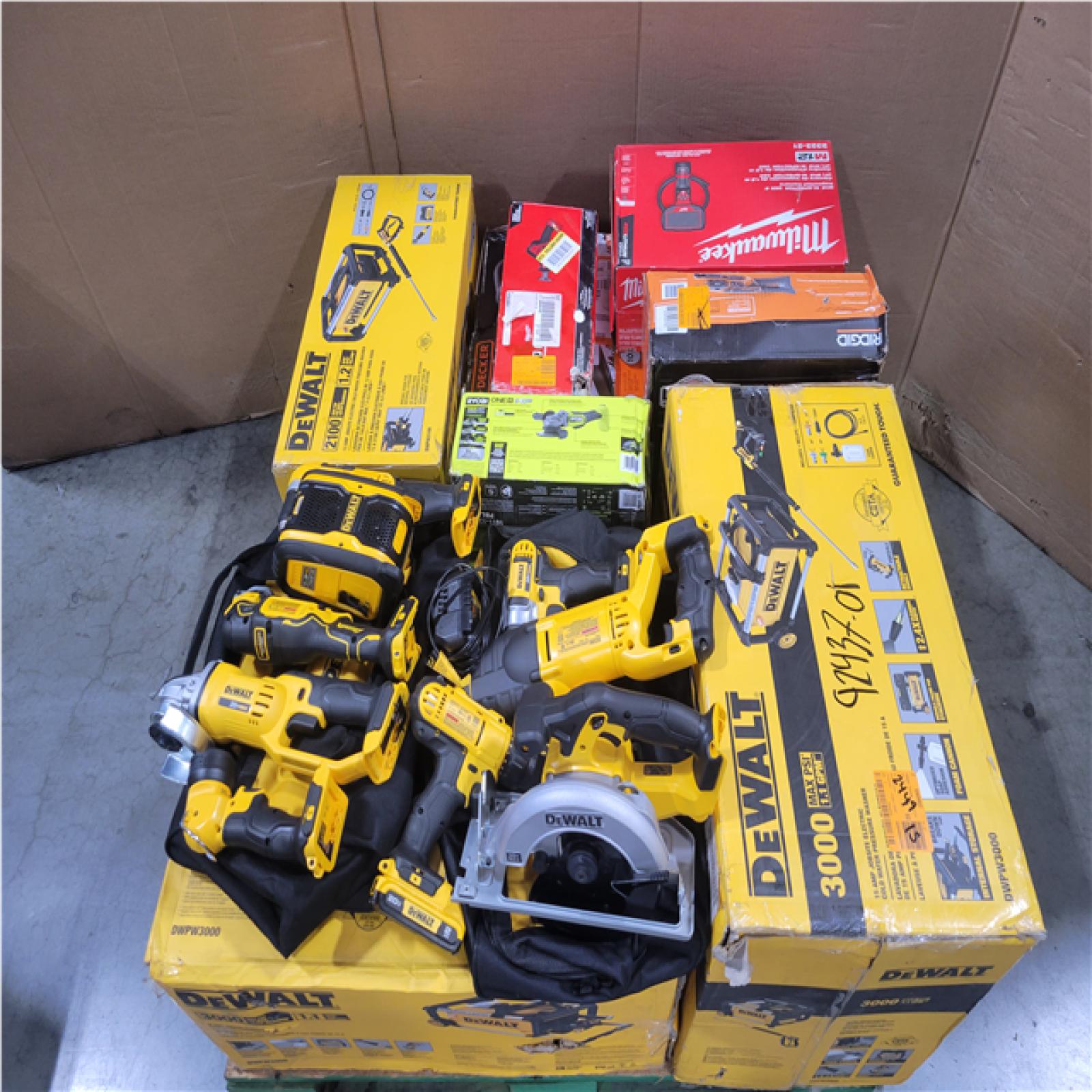CALIFORNIA AS-IS TOOL PALLET