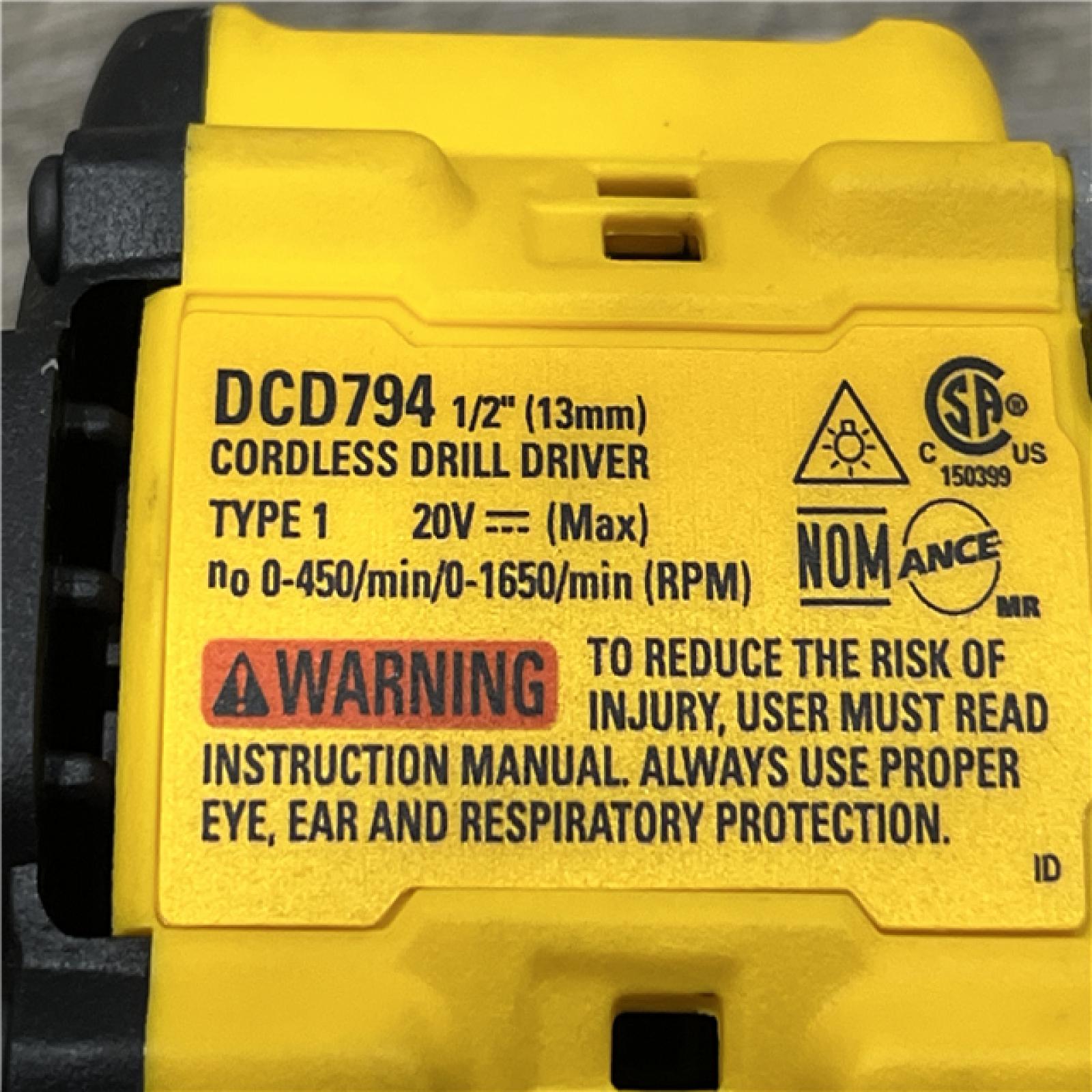 AS-IS DEWALT Atomic 20V Lithium-Ion Cordless Compact 1/2 in. Drill/Driver Kit
