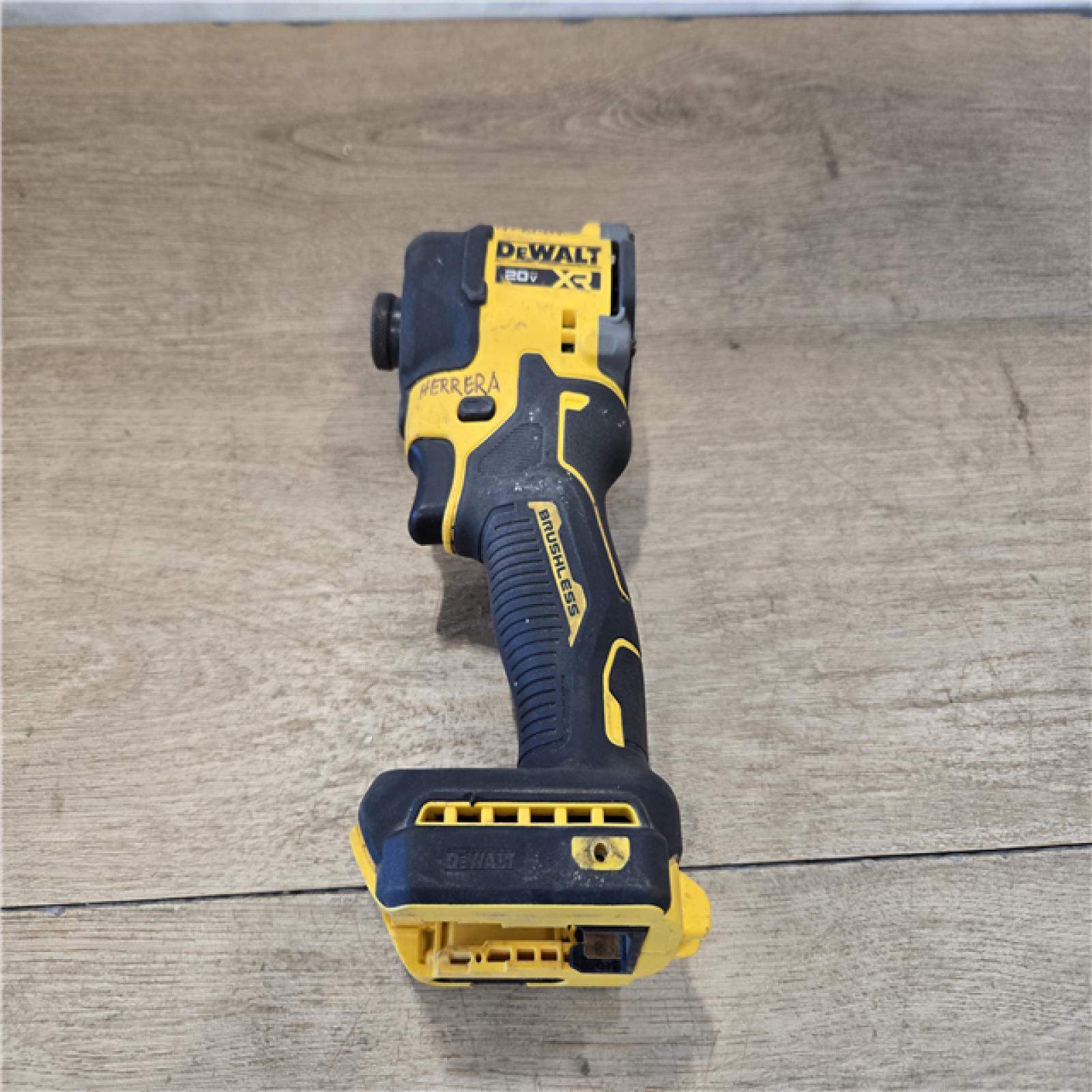 AS-IS DEWALT 20V XR Cordless 1/4 in. Quiet Hydraulic Impact Driver (Tool-Only)
