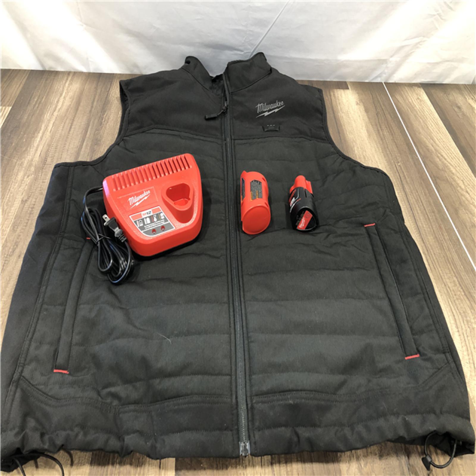 AS-IS Milwaukee Men's X-Large 12-Volt Lithium-Ion Cordless Axis Black Heated Vest Kit