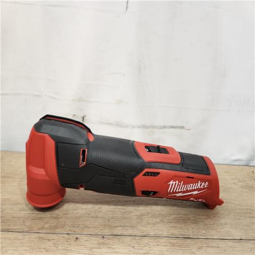 AS-IS- Milwaukee 12V Lithium-Ion Cordless Oscillating Multi-Tool (Tool-Only)