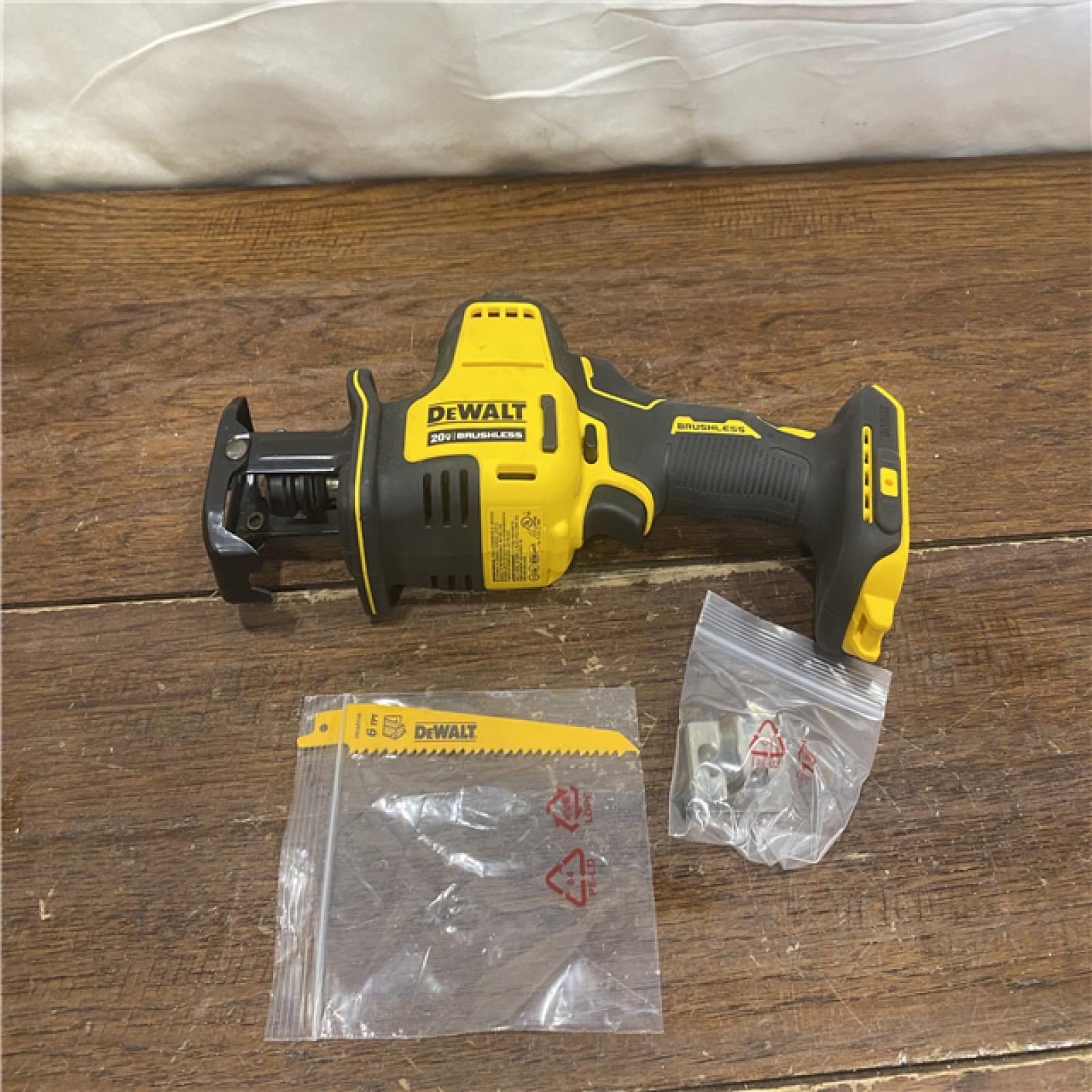 AS-IS Dewalt DCS369B ATOMIC 20V MAX Cordless One-Handed Reciprocating Saw (Tool Only)