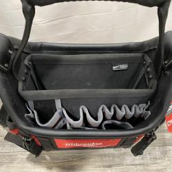 NEW - Milwaukee PACKOUT 10 in. Structured Tote