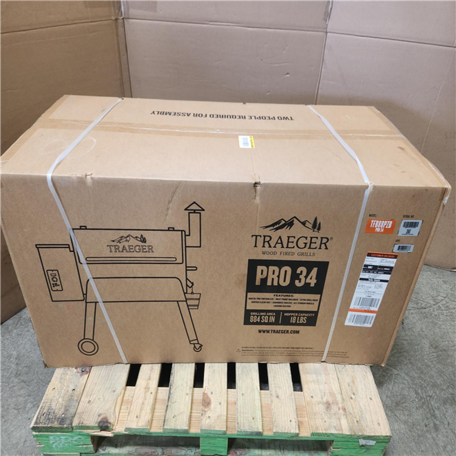 Phoenix NEW Traeger Pro Series 34-Pellet Grill and Smoker in Bronze (SEALED)