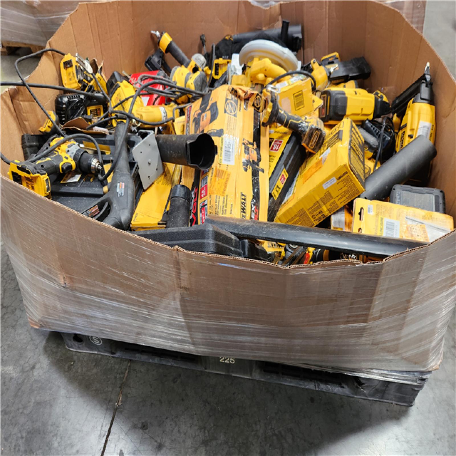 CALIFORNIA AS-IS TOOL PALLET
