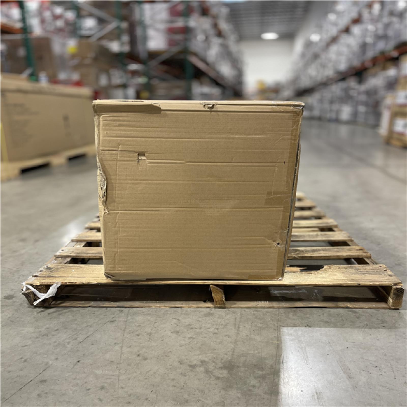 DALLAS LOCATION- AS-IS Milwaukee M18 FUEL 21 Self-Propelled Dual Battery Mower Kit