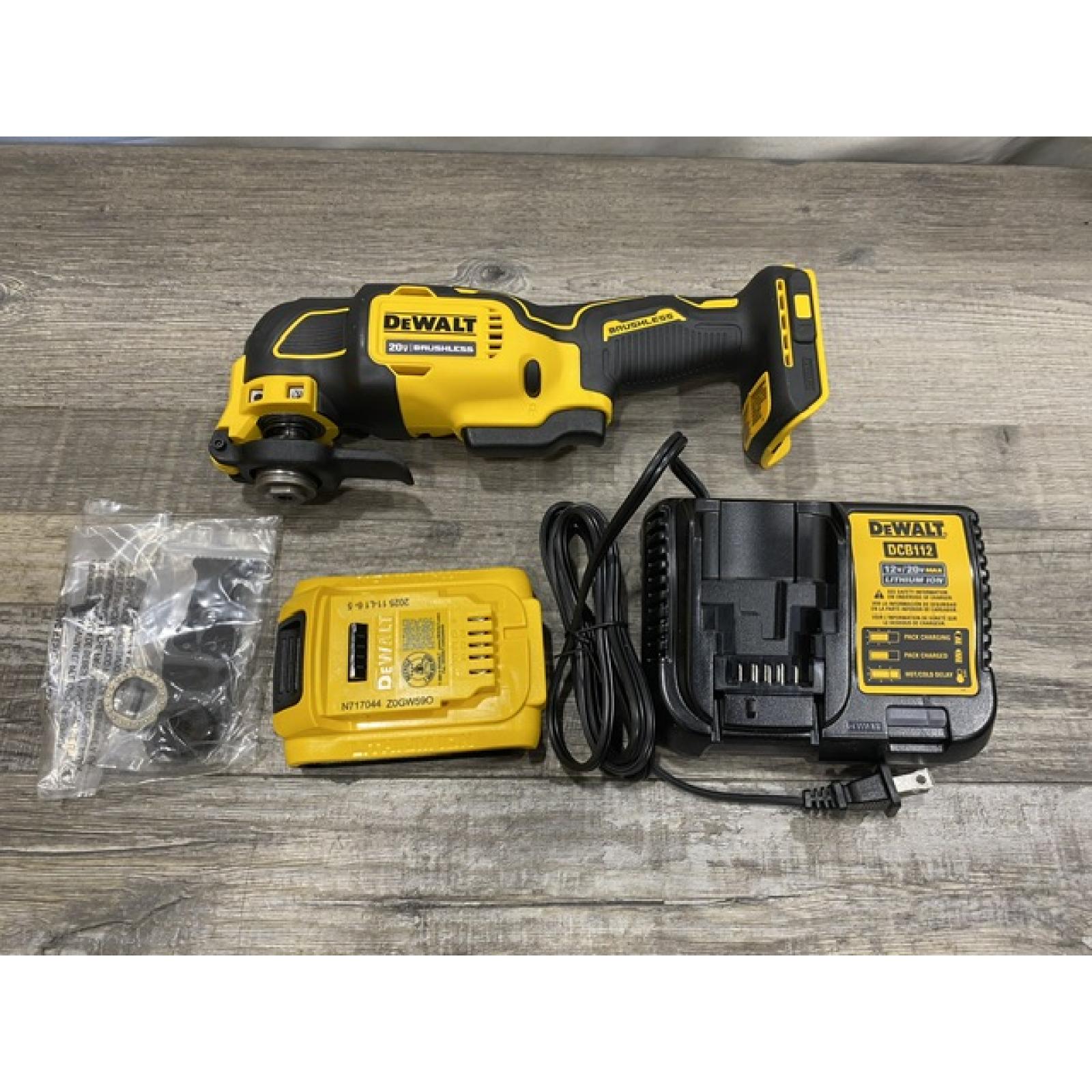 AS-IS DEWALT ATOMIC 20V MAX Cordless Brushless Oscillating Multi Tool Kit