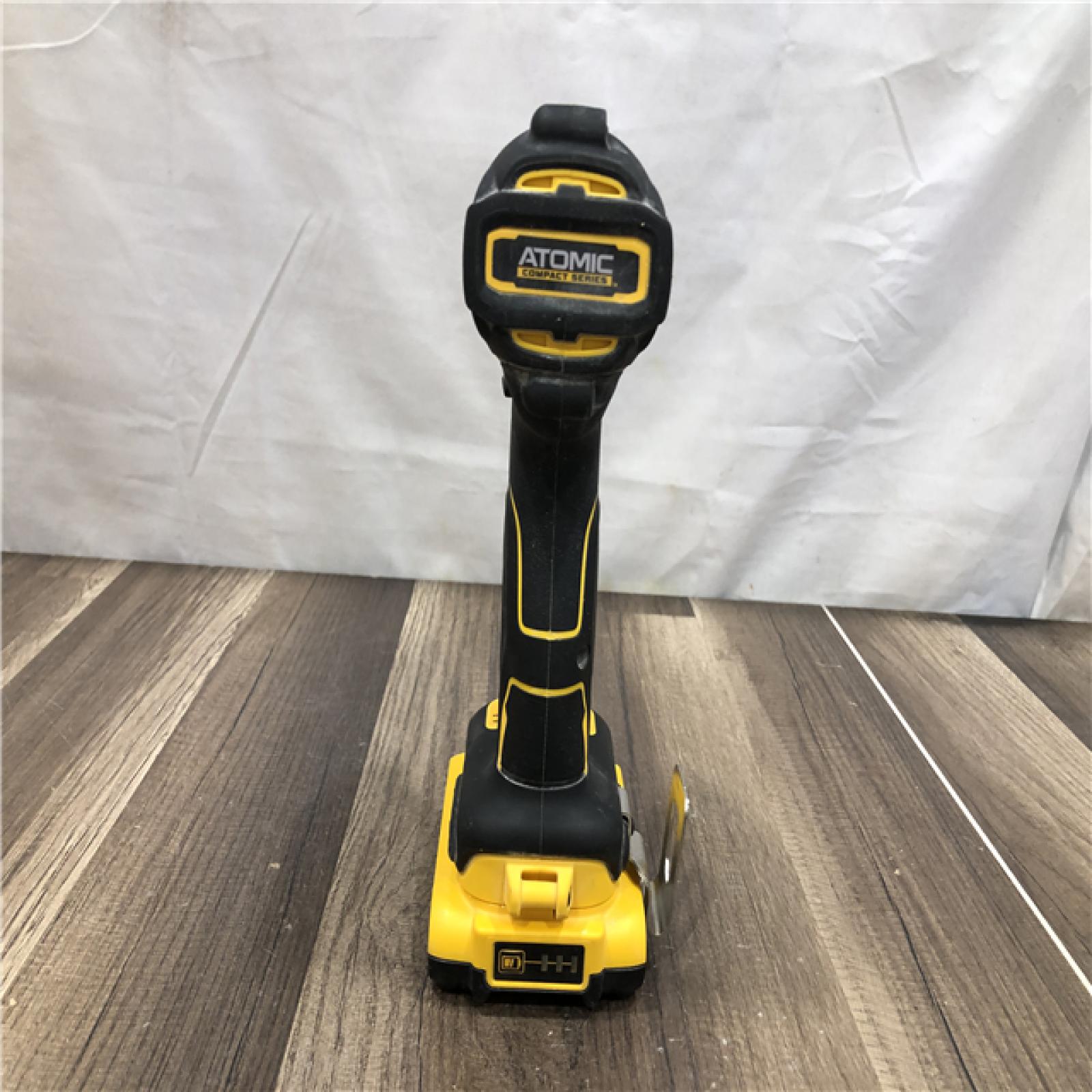 AS-IS DEWALT Atomic 20V Max Lithium-Ion Brushless Cordless Compact 1/4 in. Impact Driver Kit
