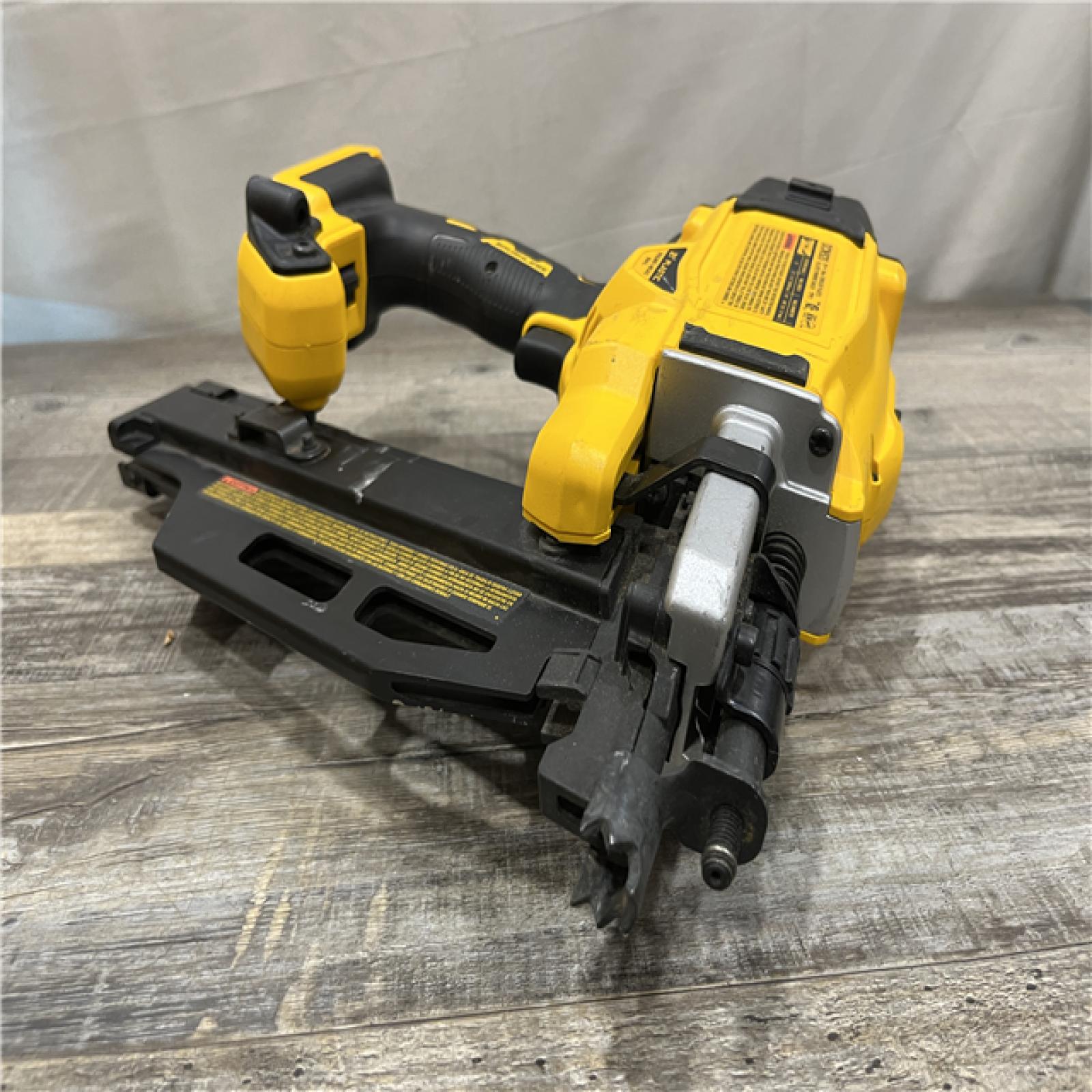 AS-IS DEWALT 20-Volt 21° Cordless Framing Nailer (Tool-Only)