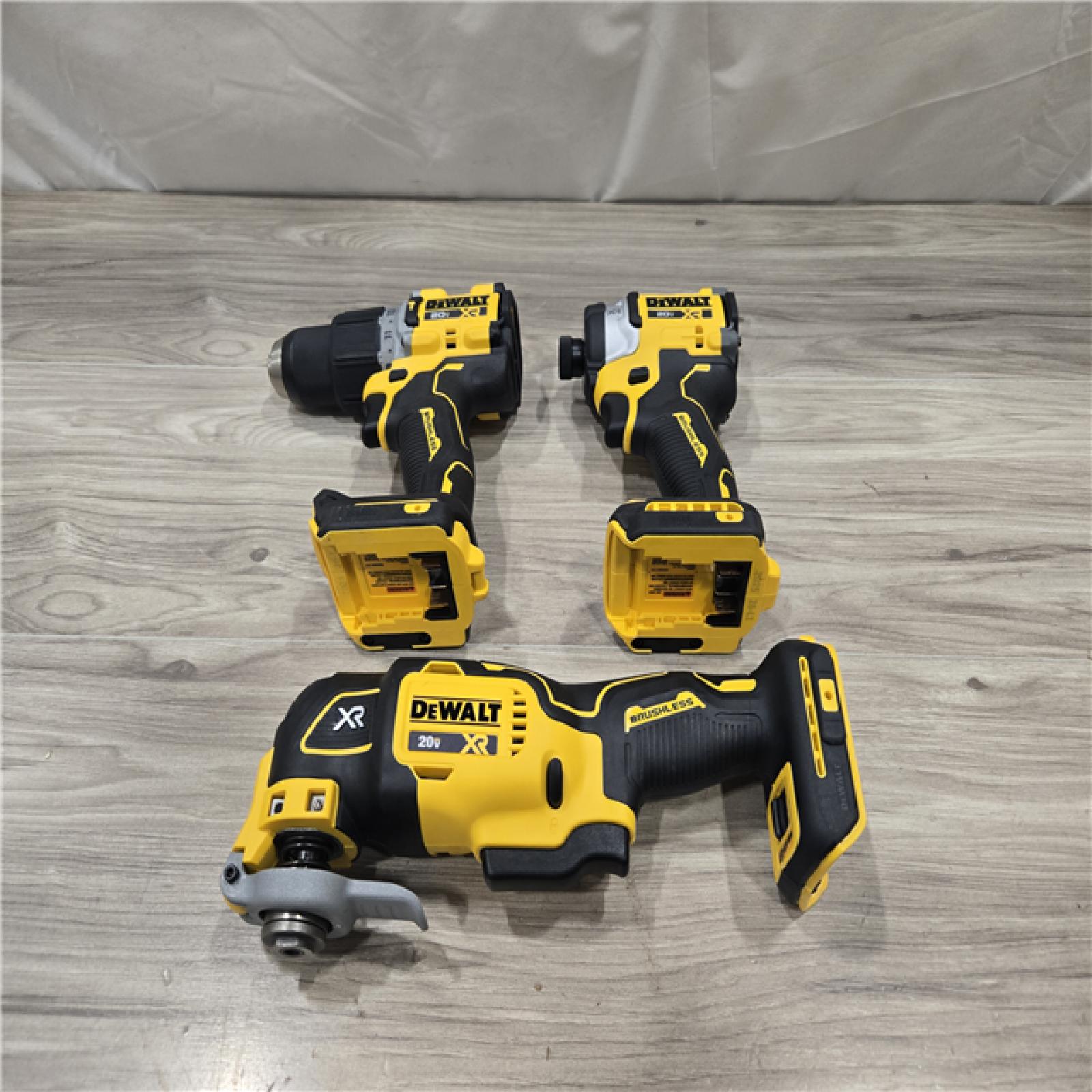 AS-IS DeWalt 20V MAX Lithium-Ion Cordless 3-Tool Combo Kit