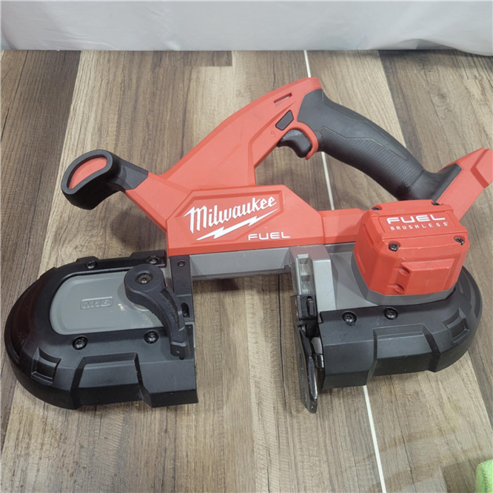 AS-IS  Milwaukee M18 Fuel 3-1/4  18V Brushless Compact Band Saw 2829-20 (Bare Tool)