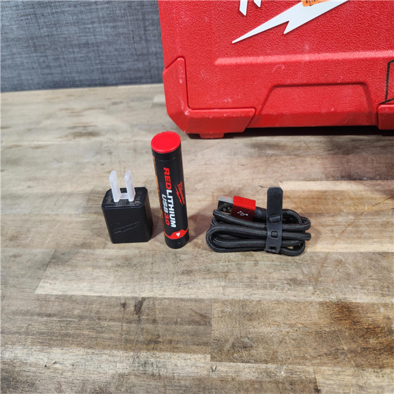 HOUSTON LOCATION - AS-IS Milwaukee 3521-21 4V Lithium-Ion Cordless USB Rechargeable Green Beam Cross Line Laser