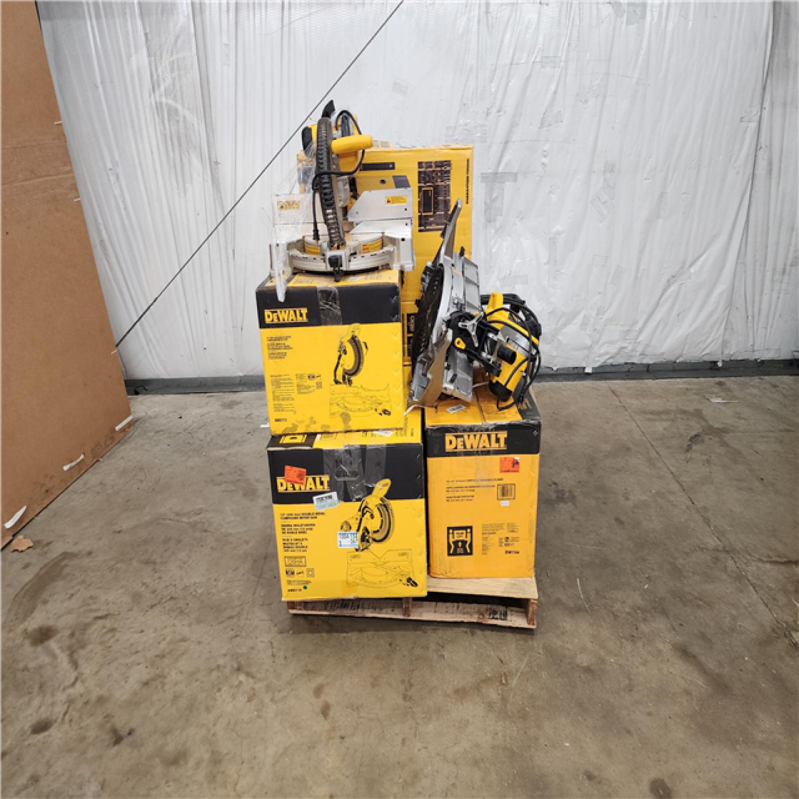 HOUSTON LOCATION - AS-IS TOOL PALLET