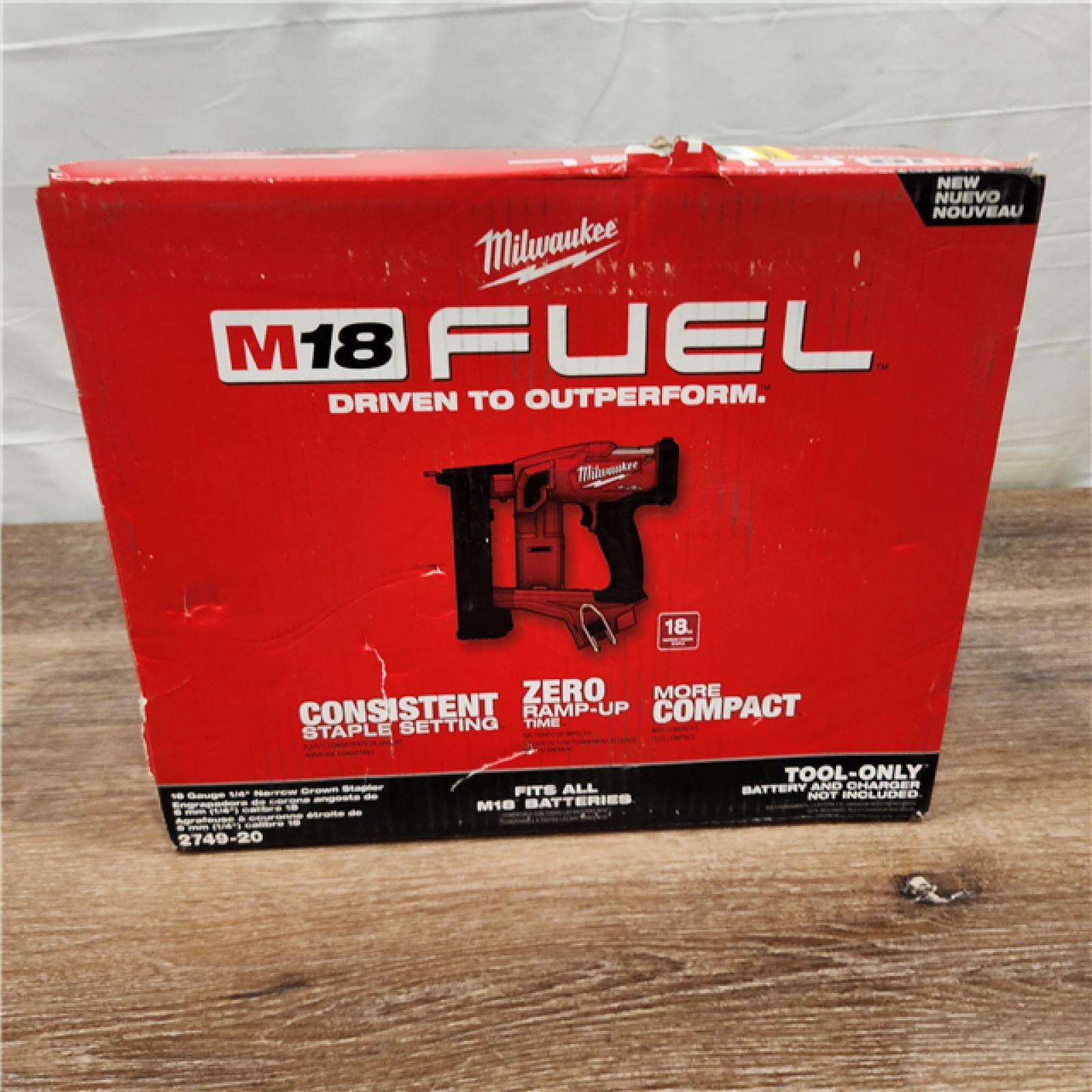 AS-IS Milwaukee 2749-20 18-Gauge 1-1/2 X 1/4 Narrow Crown Cordless M18 FUEL Stapler (Tool Only)
