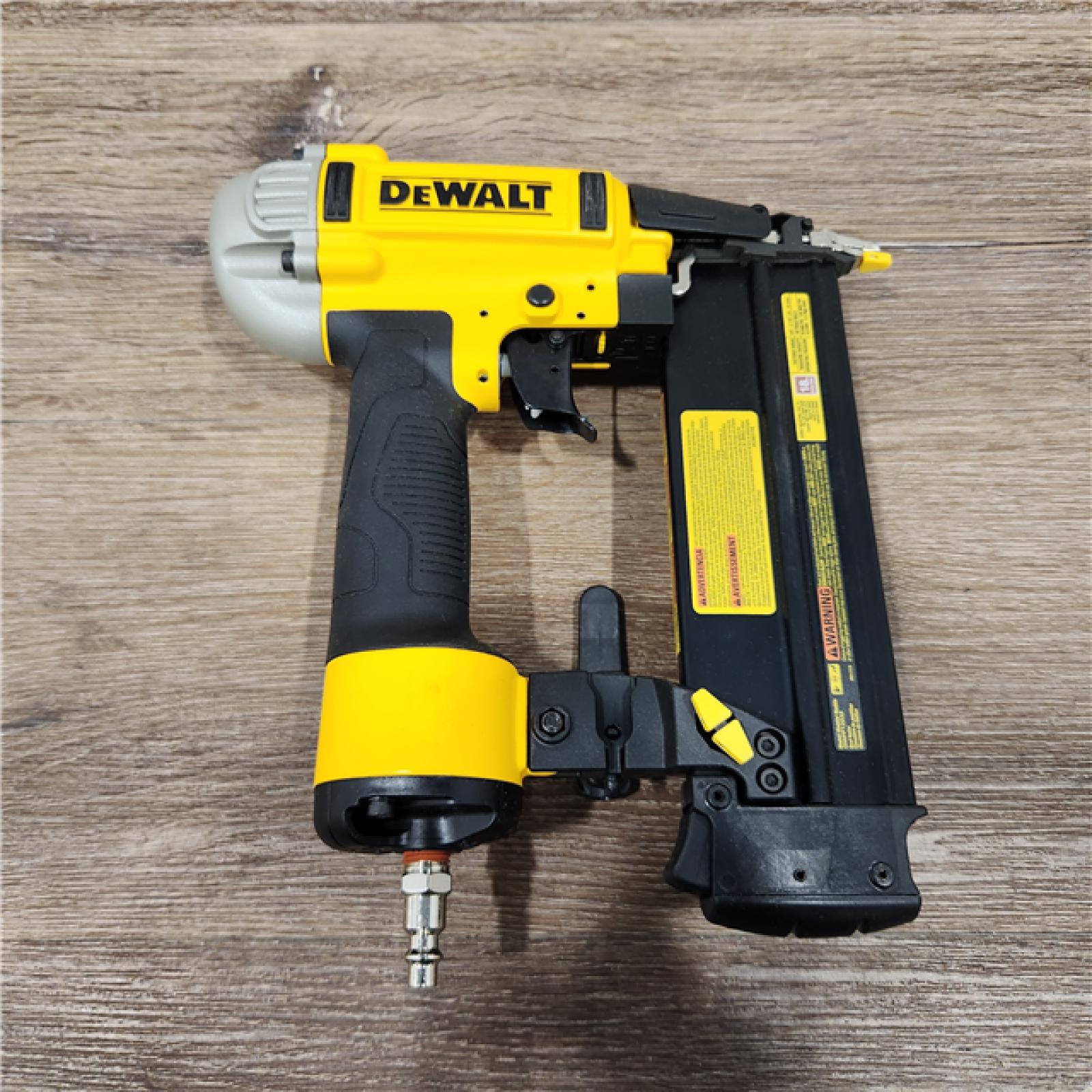 AS-IS DEWALT 6 Gal. Heavy-Duty Pancake Electric Air Compressor and 18-Gauge Brad Nailer Combo Kit