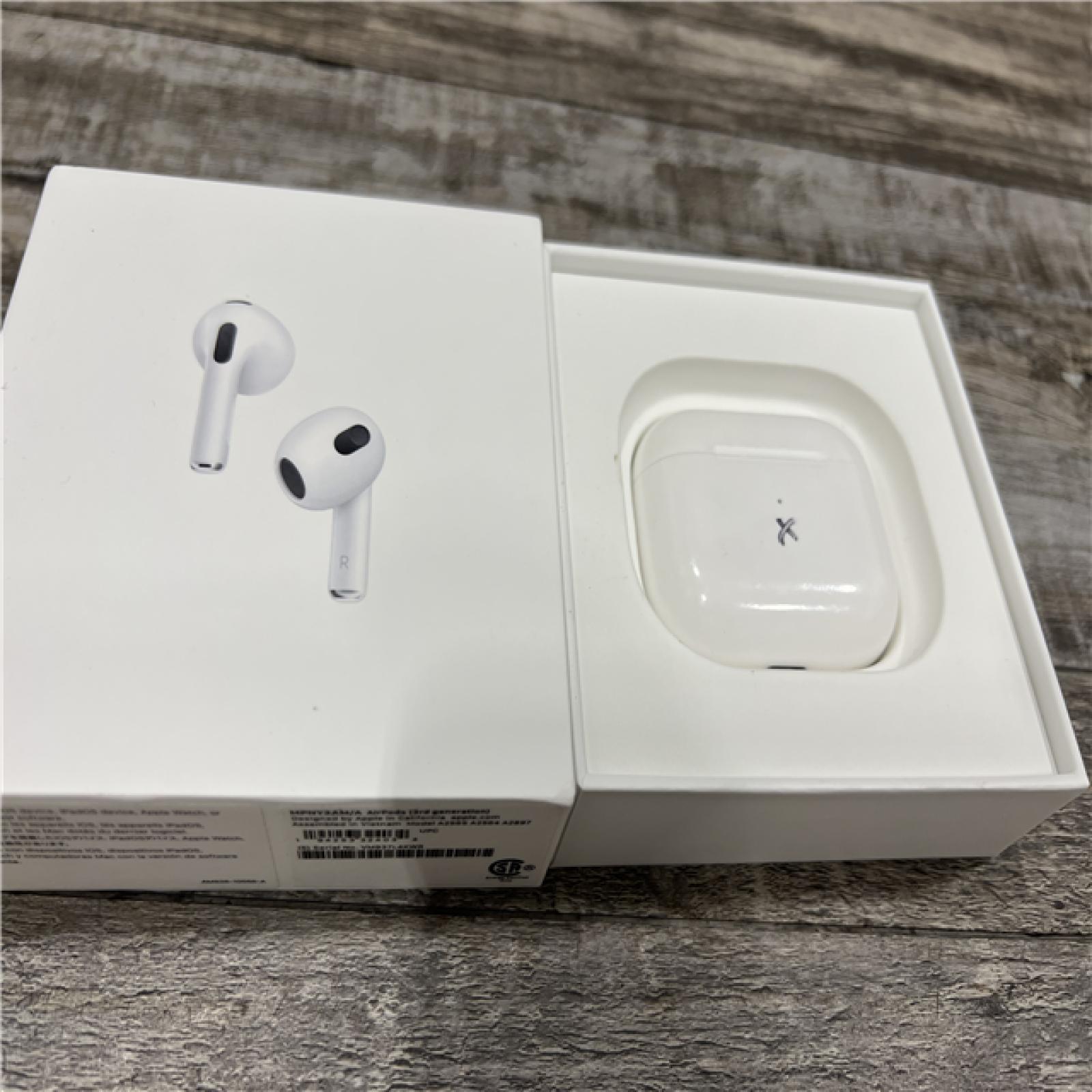 AS-IS AirPods (3rd Generation) with Lightning Charging Case