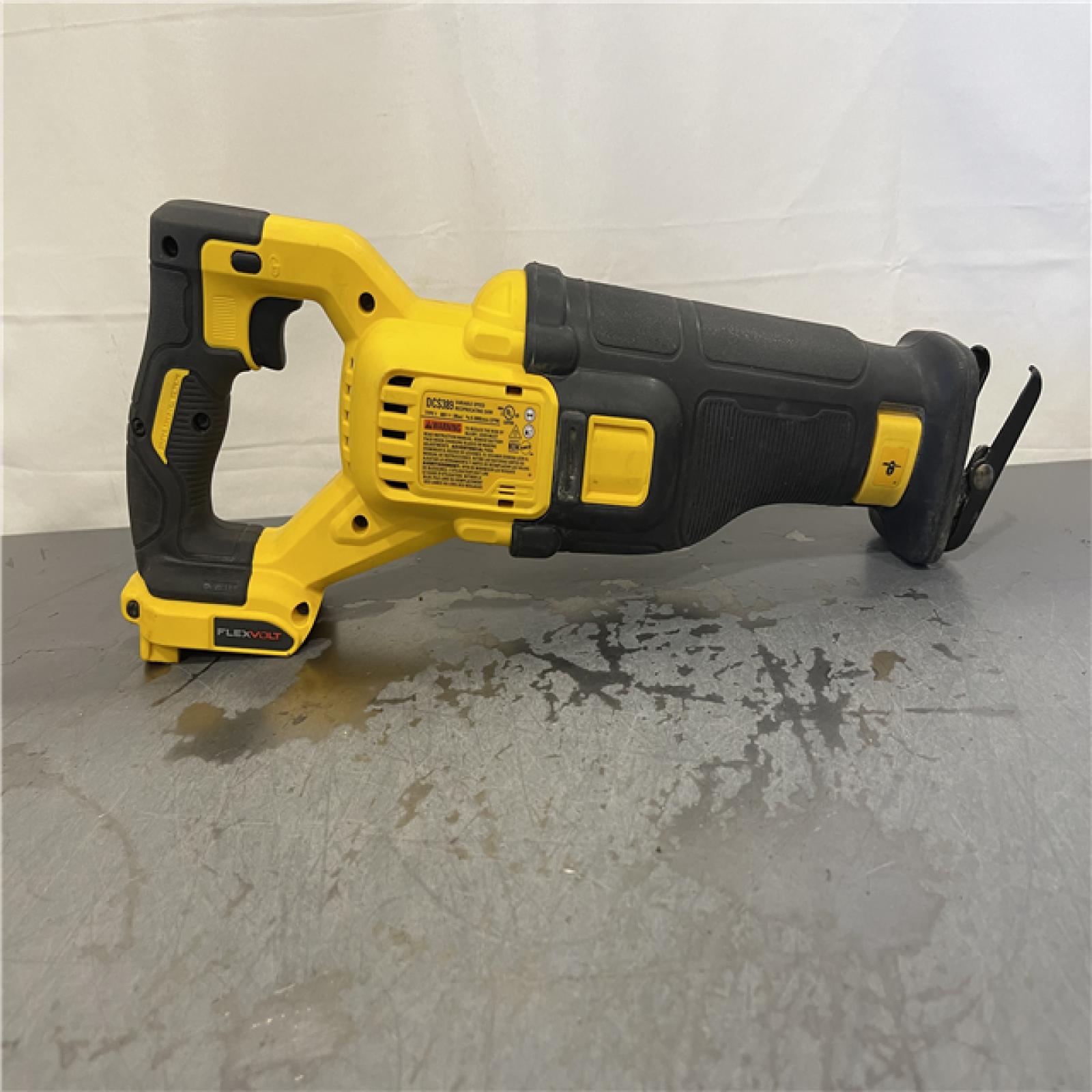 AS-IS - DeWalt FLEXVOLT 60V MAX Cordless Brushless Reciprocating Saw