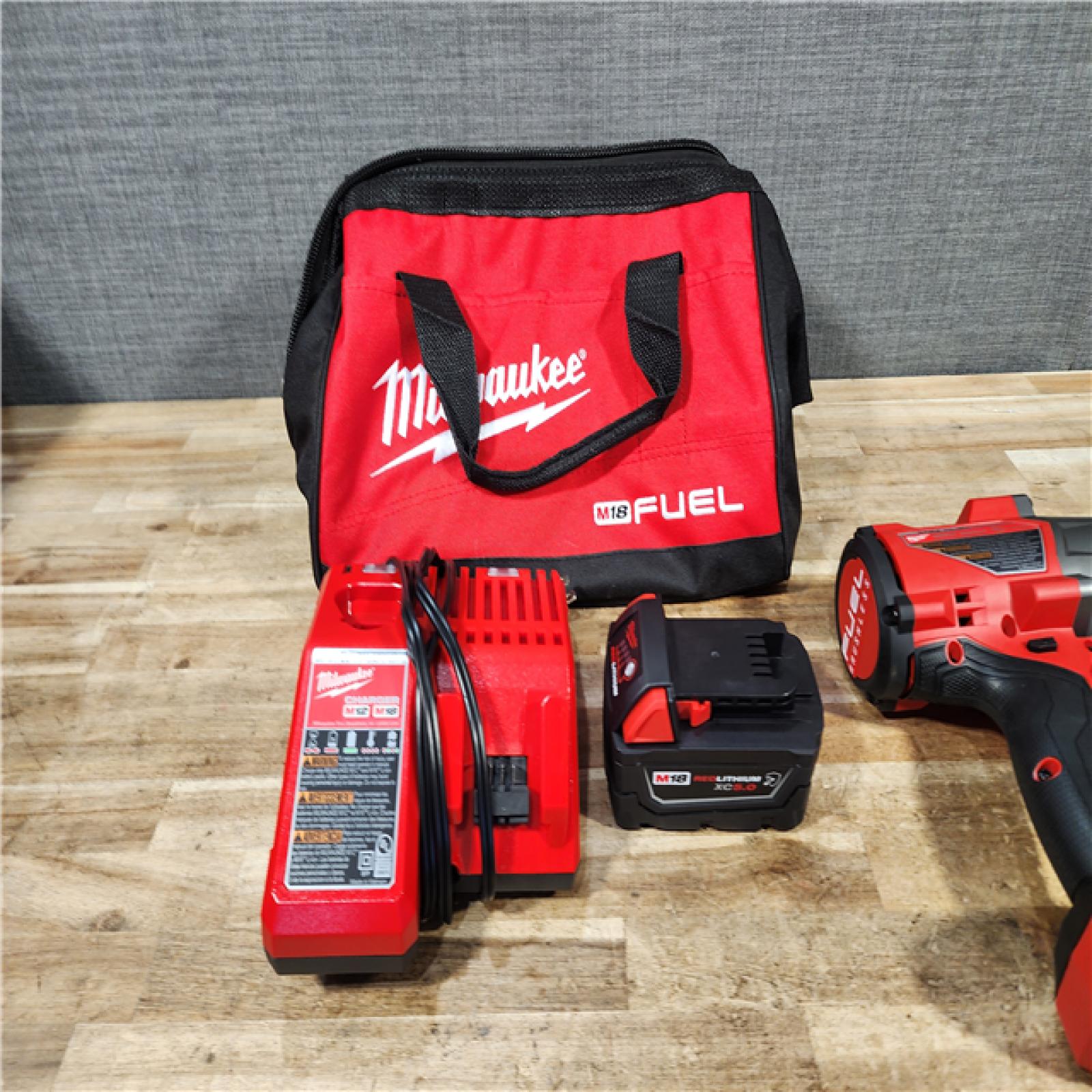 HOUSTON LOCATION - AS - IS Milwaukee FUEL 18V Lithium-Ion Brushless Cordless 1/2 in. Impact Wrench w/Friction Ring Kit