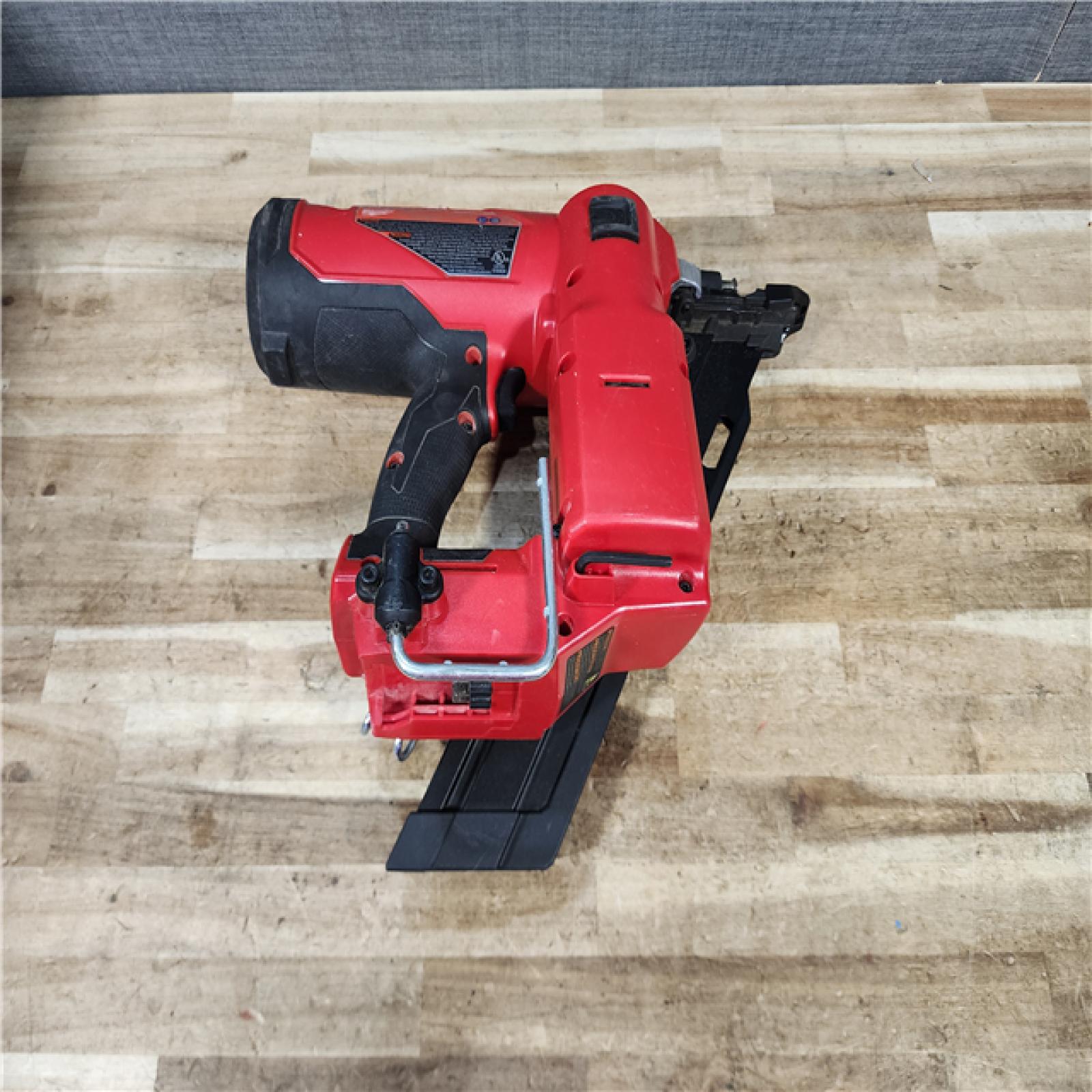 HOUSTON LOCATION - AS - IS Milwaukee FUEL 3-1/2 in. 18-Volt 30-Degree Lithium-Ion Brushless Cordless Framing Nailer (Tool-Only)