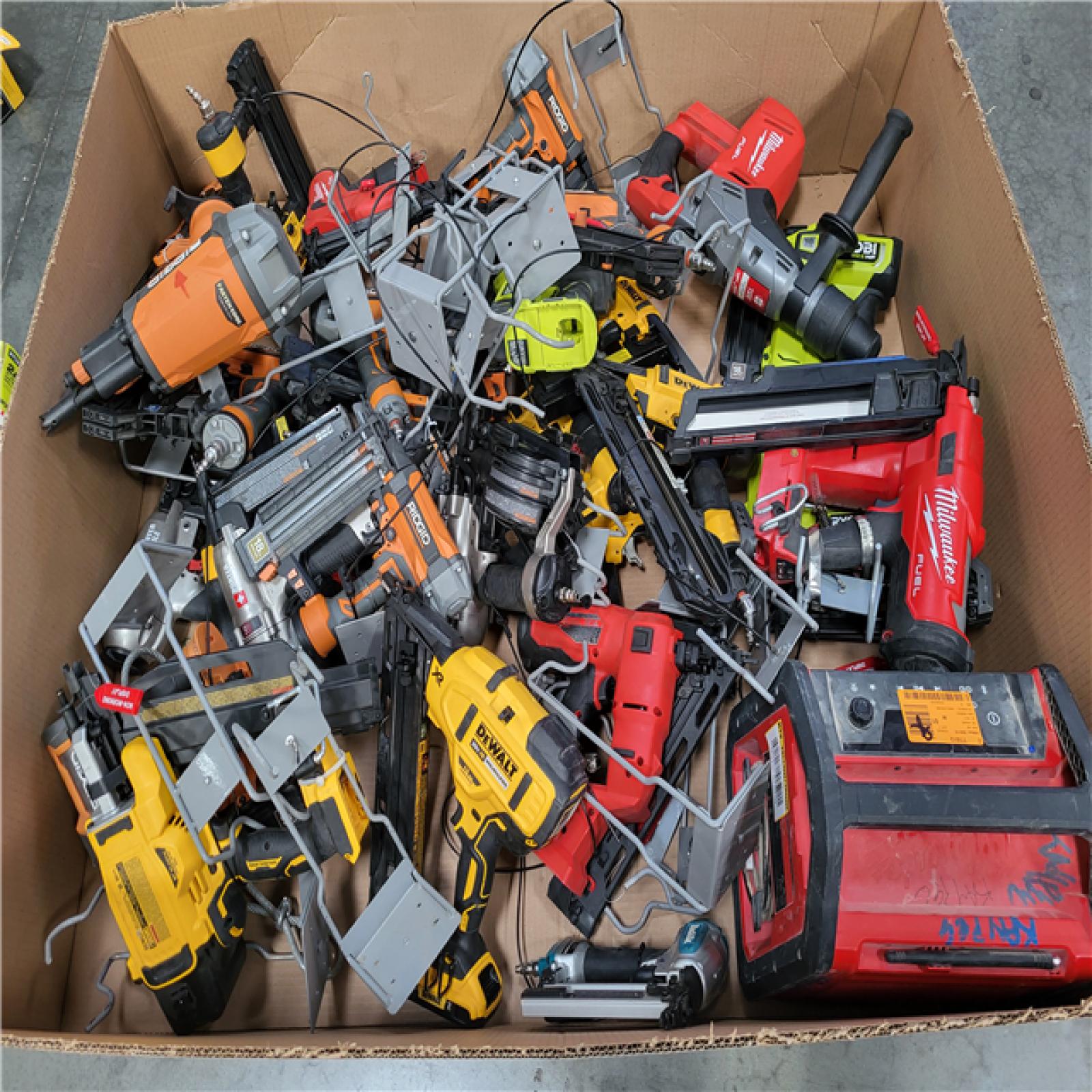 CALIFORNIA AS-IS NON-WORKING DISPLAY PALLET