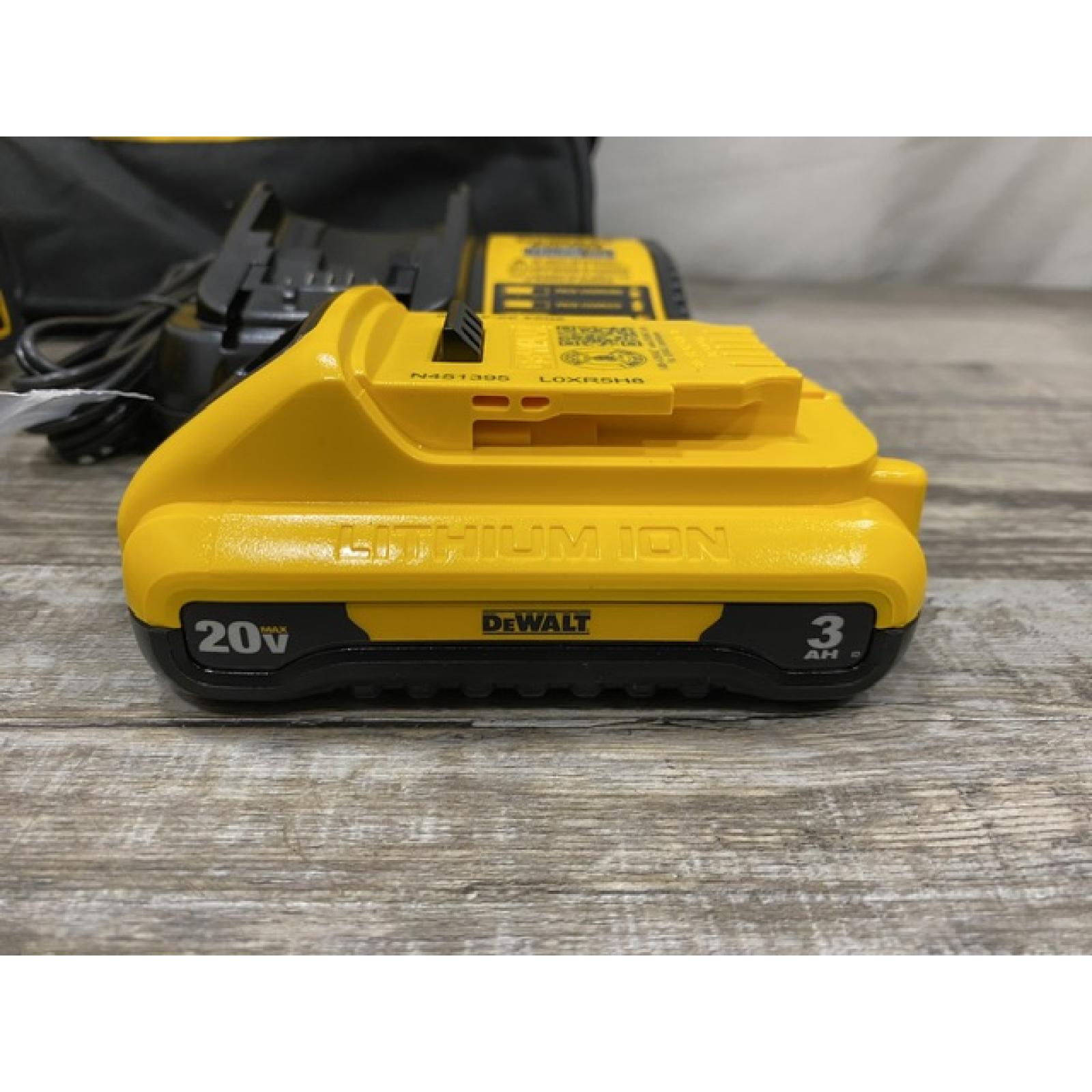 AS-IS DEWALT ATOMIC 20V Cordless 1/2 in. Compact Hammer Drill Kit