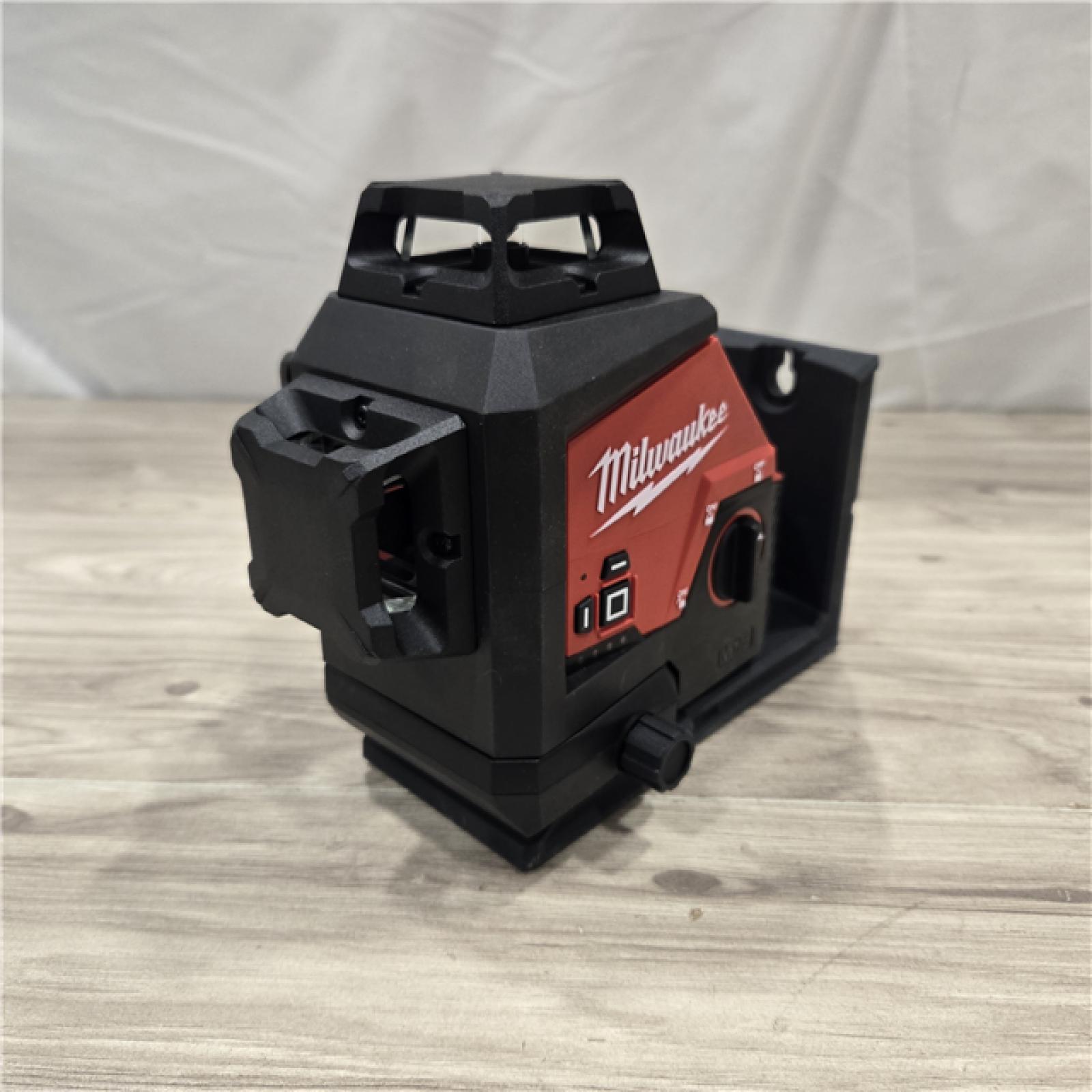 AS-IS Milwaukee-3632-21 M12 Green Beam Laser 360° 3-Plane Kit