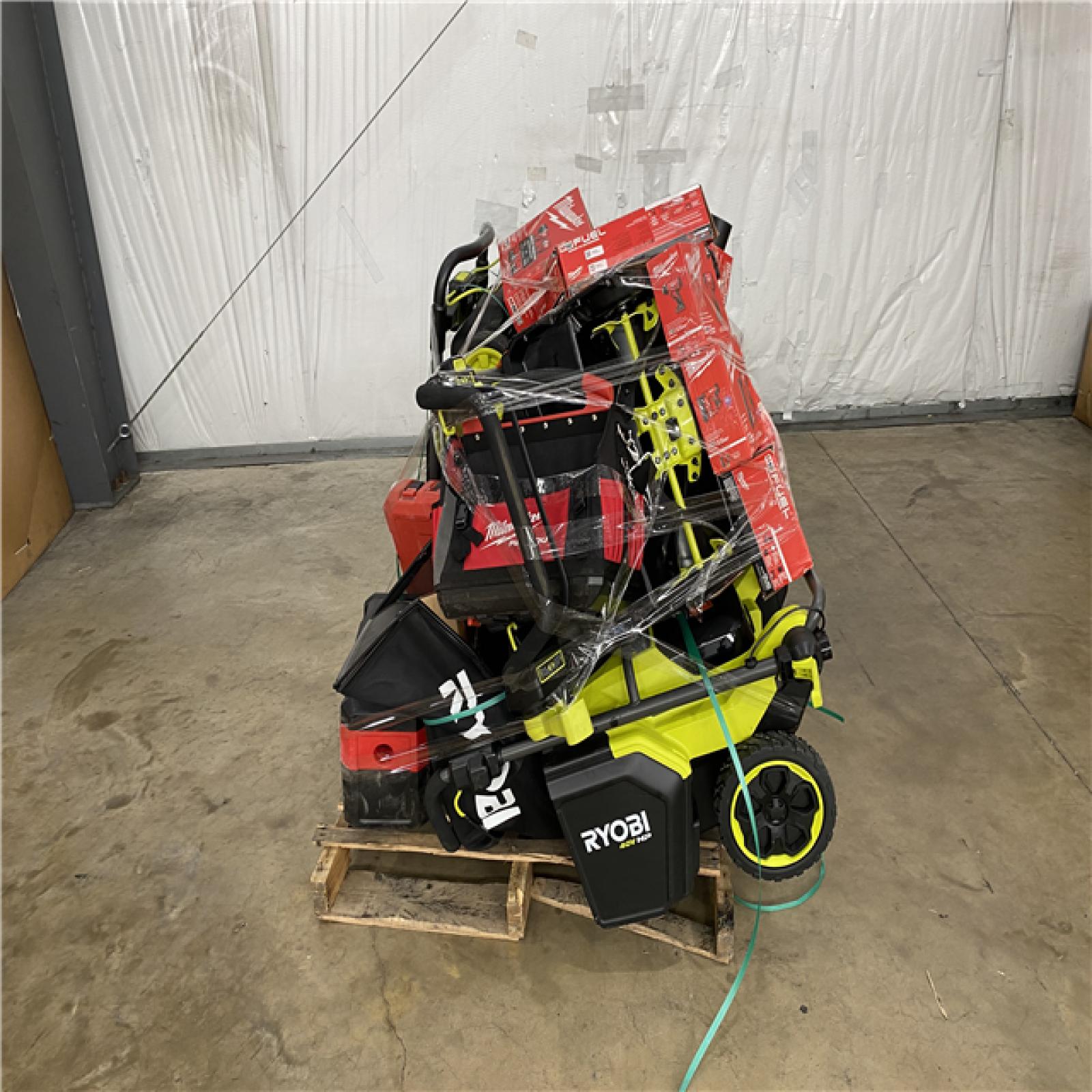 Houston Location AS IS - Tool Pallet