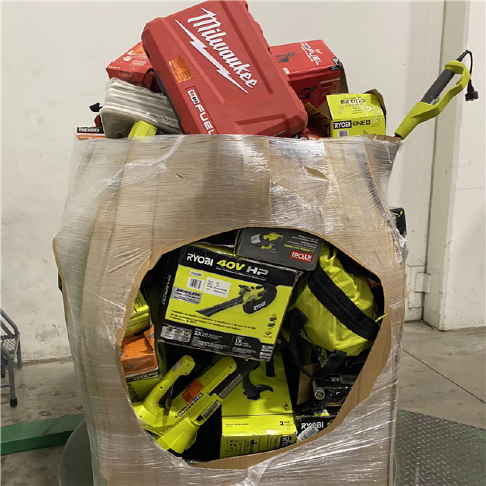 DALLAS LOCATION -AS-IS TOOL PALLET