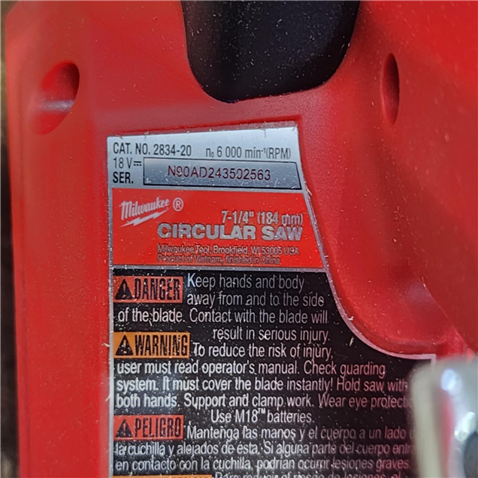 HOUSTON LOCATION - AS-IS Milwaukee Tools M18 FUEL 7-1/4 Circular Saw (Tool Only) 2834-20