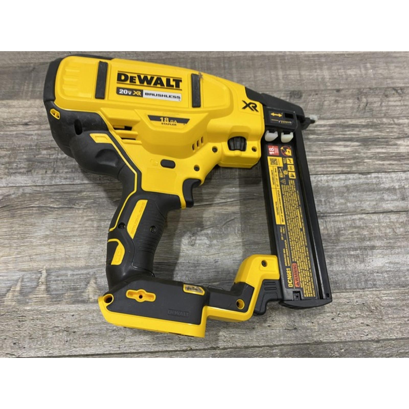 AS-IS DEWALT 20V MAX XR Lithium-Ion Cordless 18-Gauge Narrow Crown Stapler Kit
