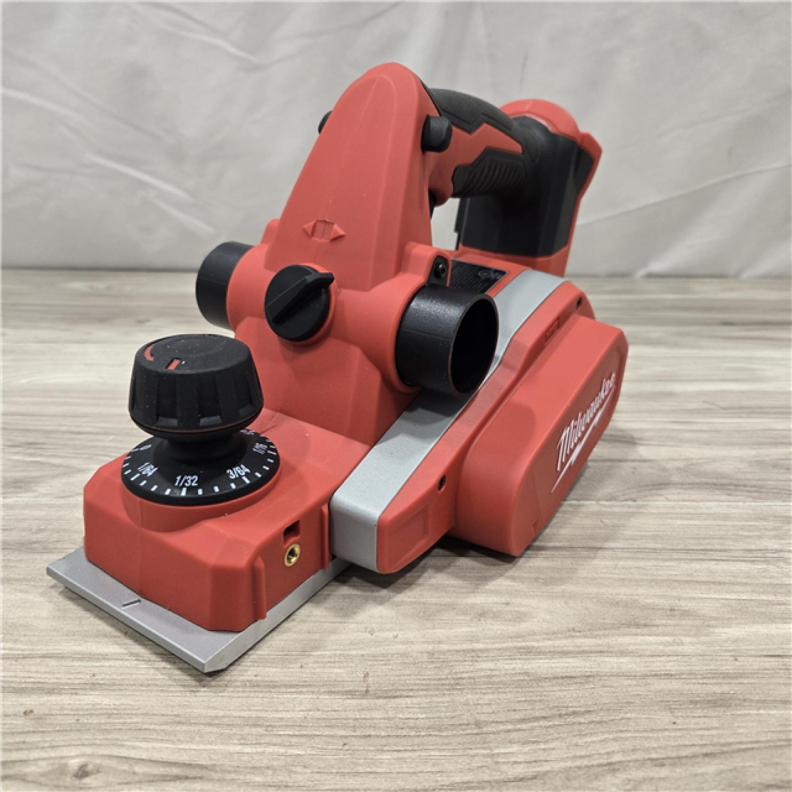 AS-IS Milwaukee M18 18V Cordless 3-1/4 in. Planer (Tool-Only)