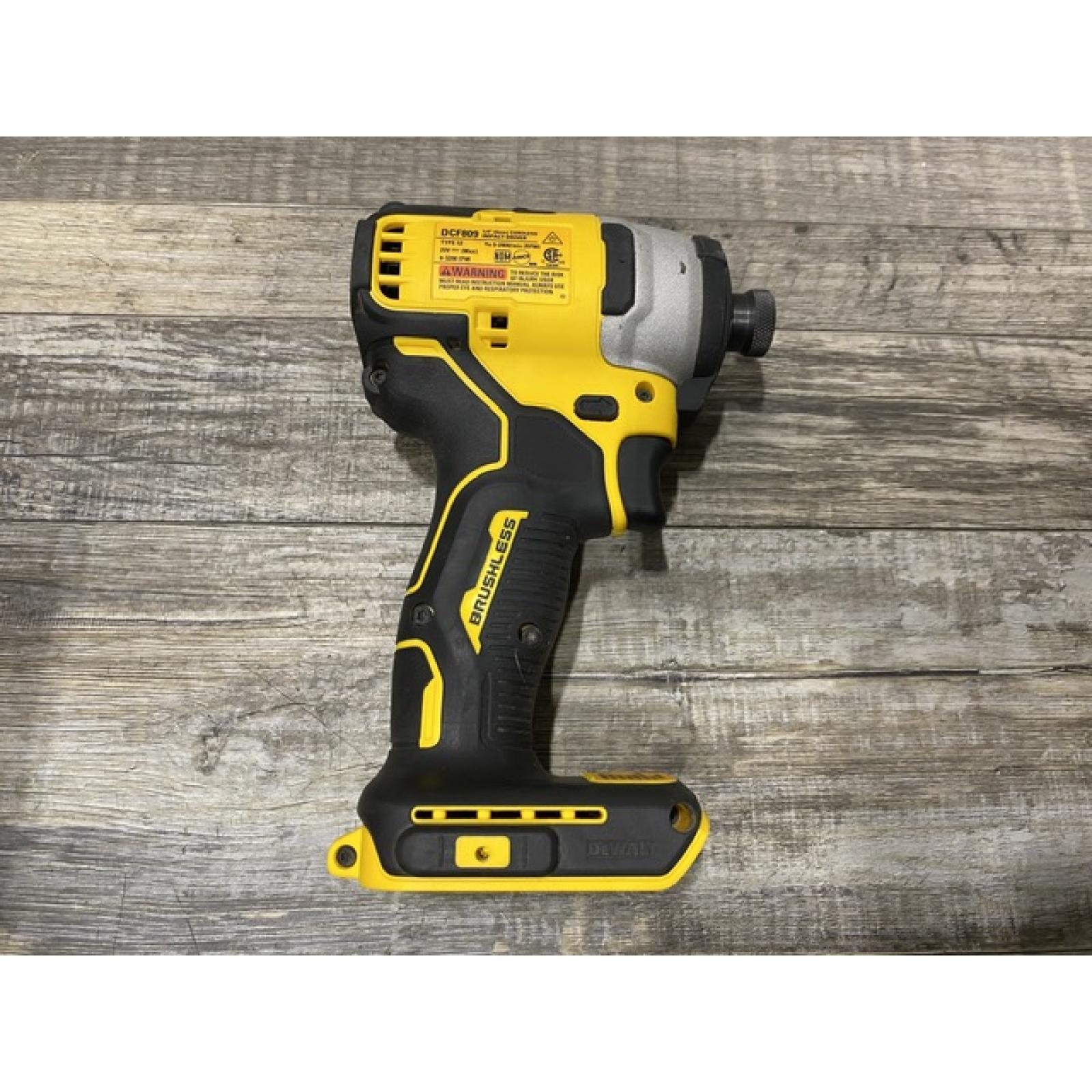 AS-IS DEWALT Atomic 20V Max Lithium-Ion Brushless Cordless Compact 1/4 in. Impact Driver Kit