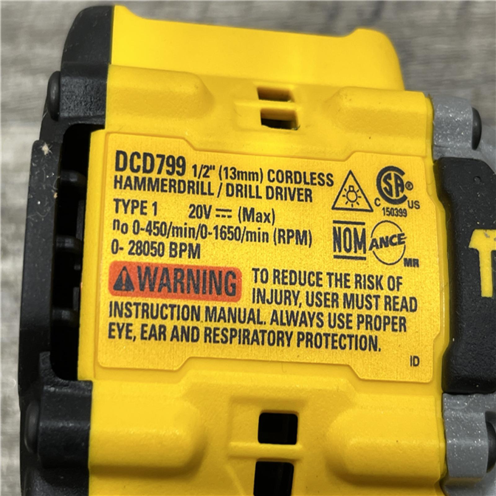 AS-IS DEWALT ATOMIC 20V Lithium-Ion Cordless 1/2 in. Hammer Drill Kit