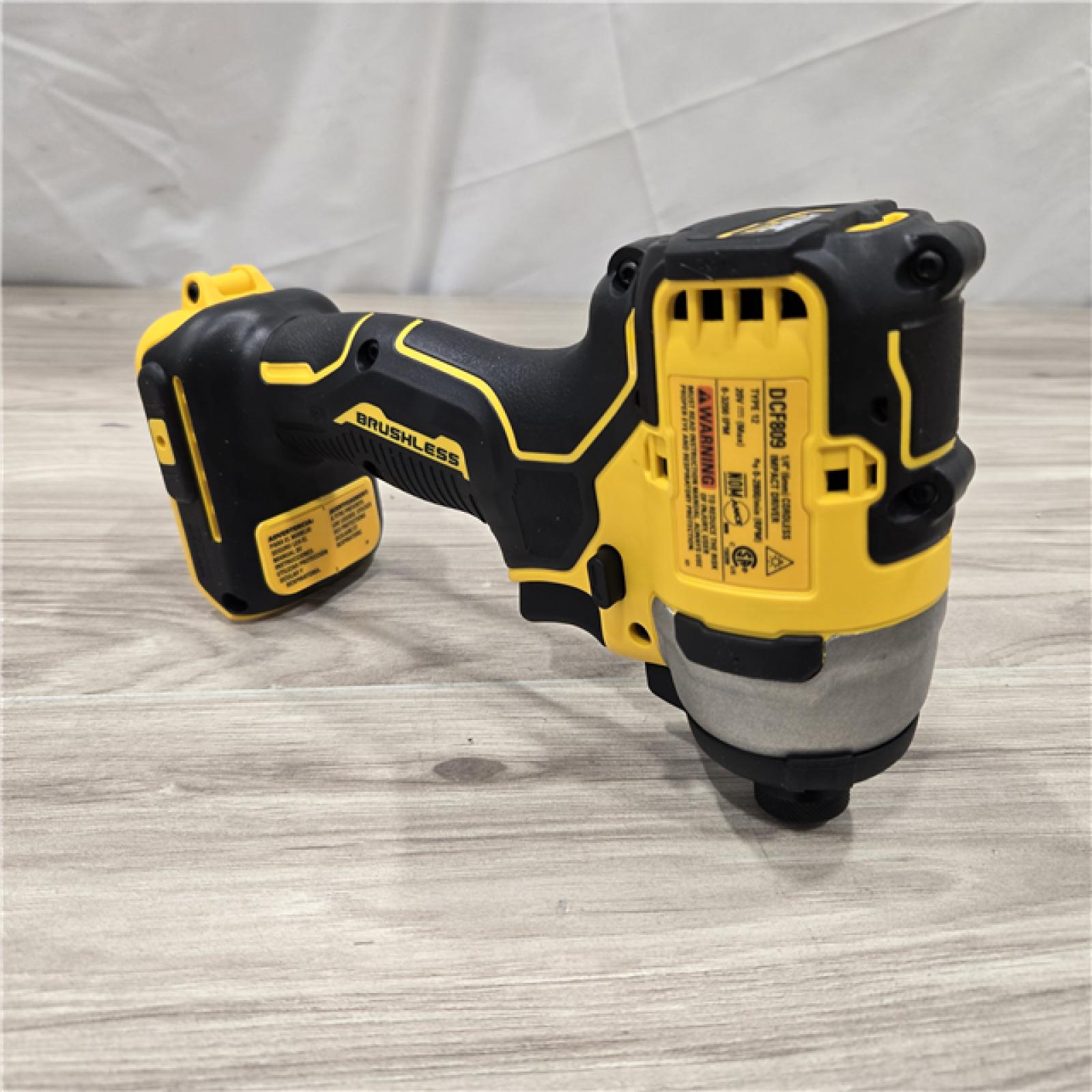AS-IS Dewalt DCK225D2 20V MAX Cordless Drill Driver/ Impact Driver Combo Kit